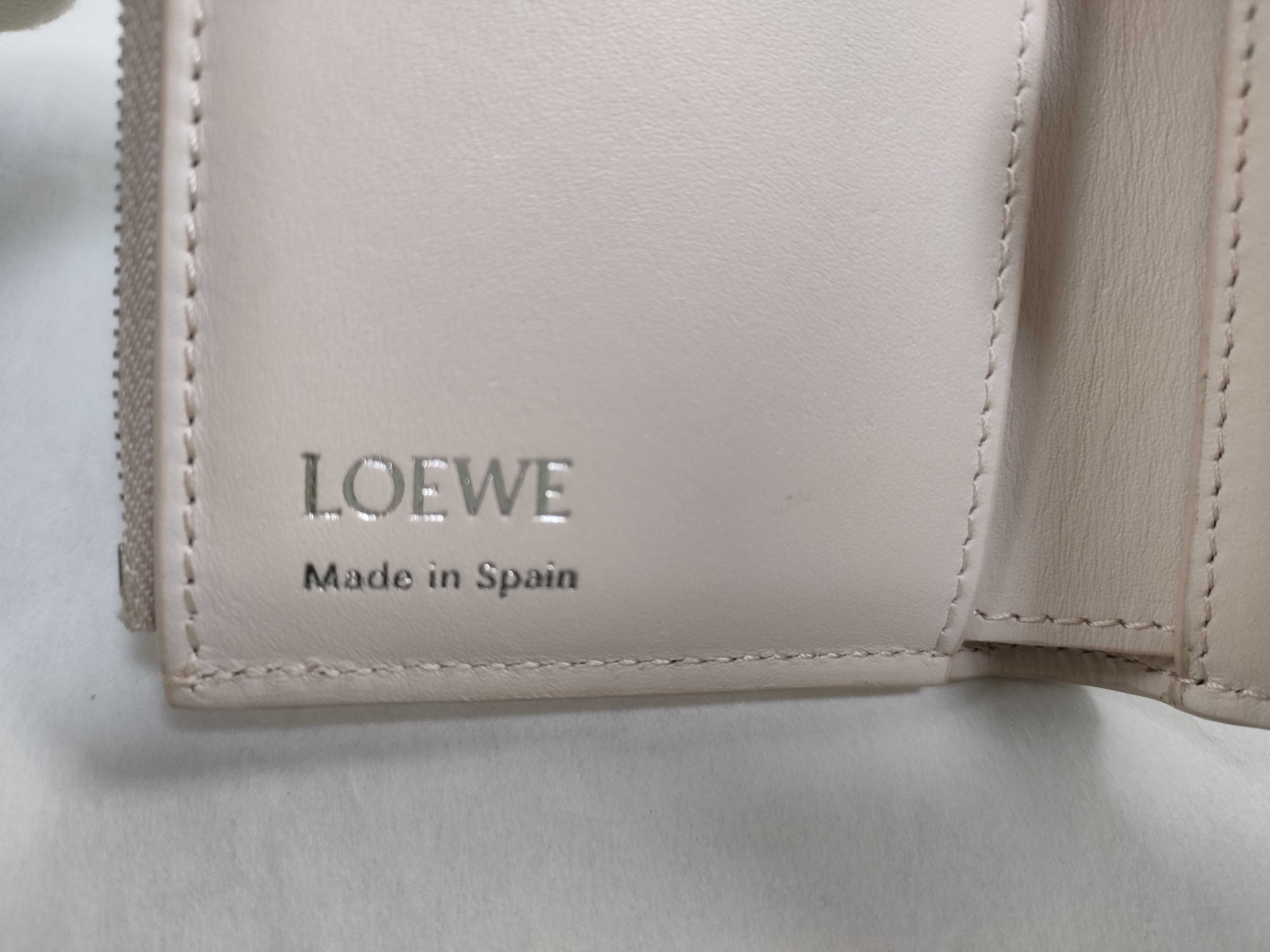 Pebble Vertical Wallet Small Leather Compact Wallet Pink — view 8