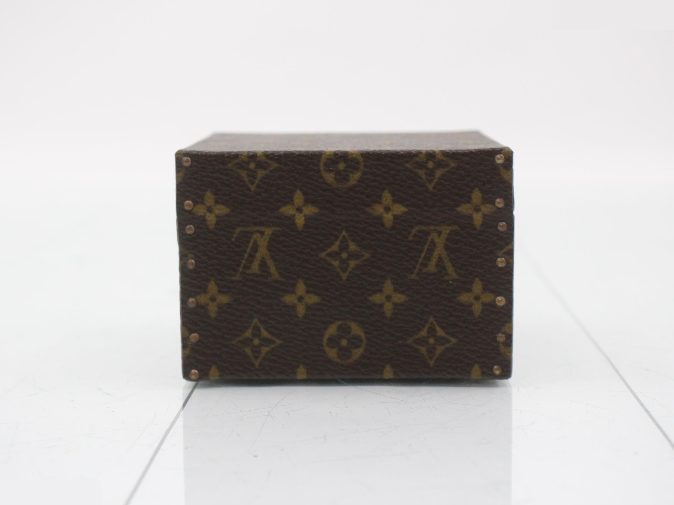 Jewelry case accessory case — view 2