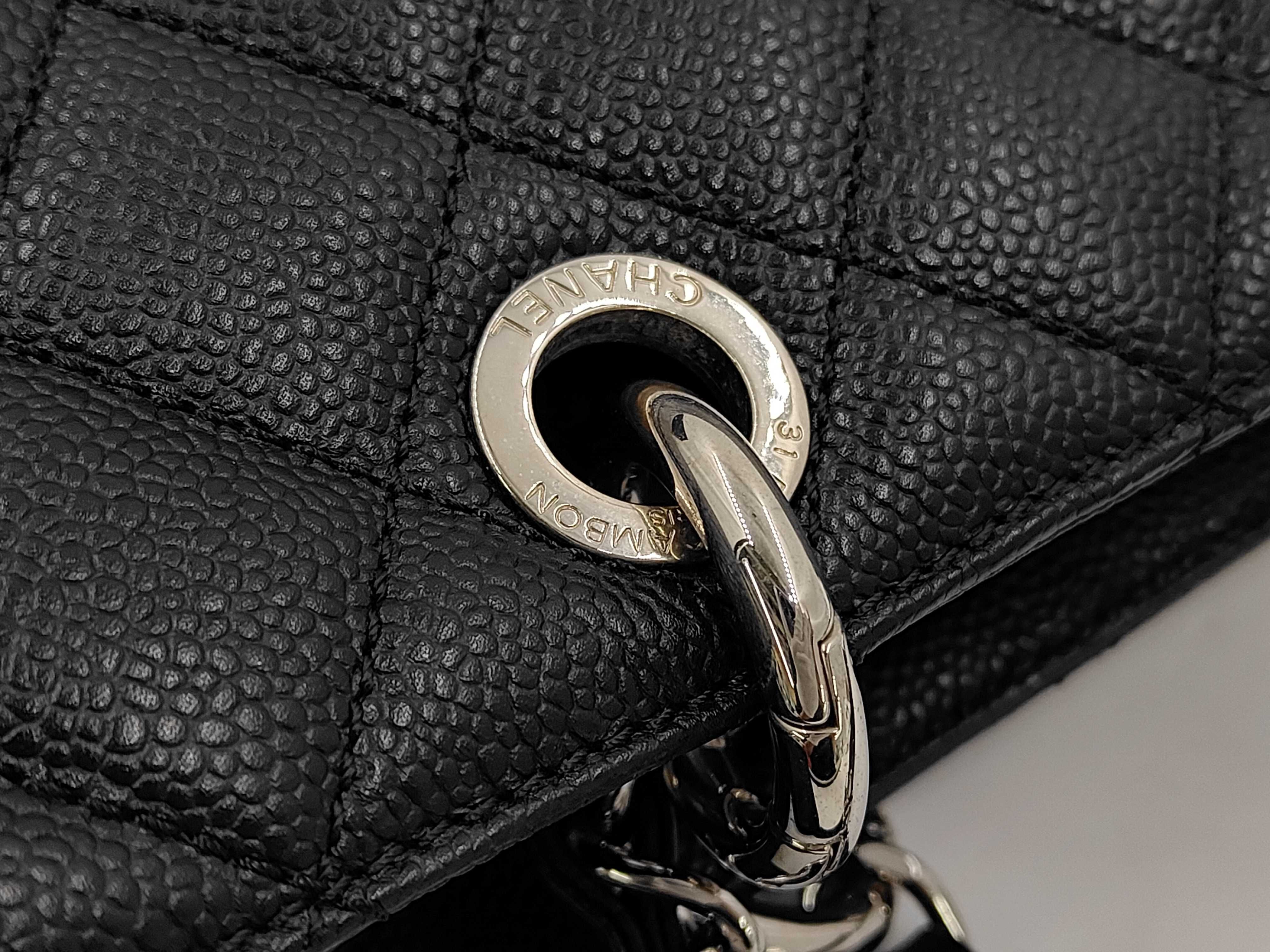 GST Caviar Skin Chain Tote Bag — view 7
