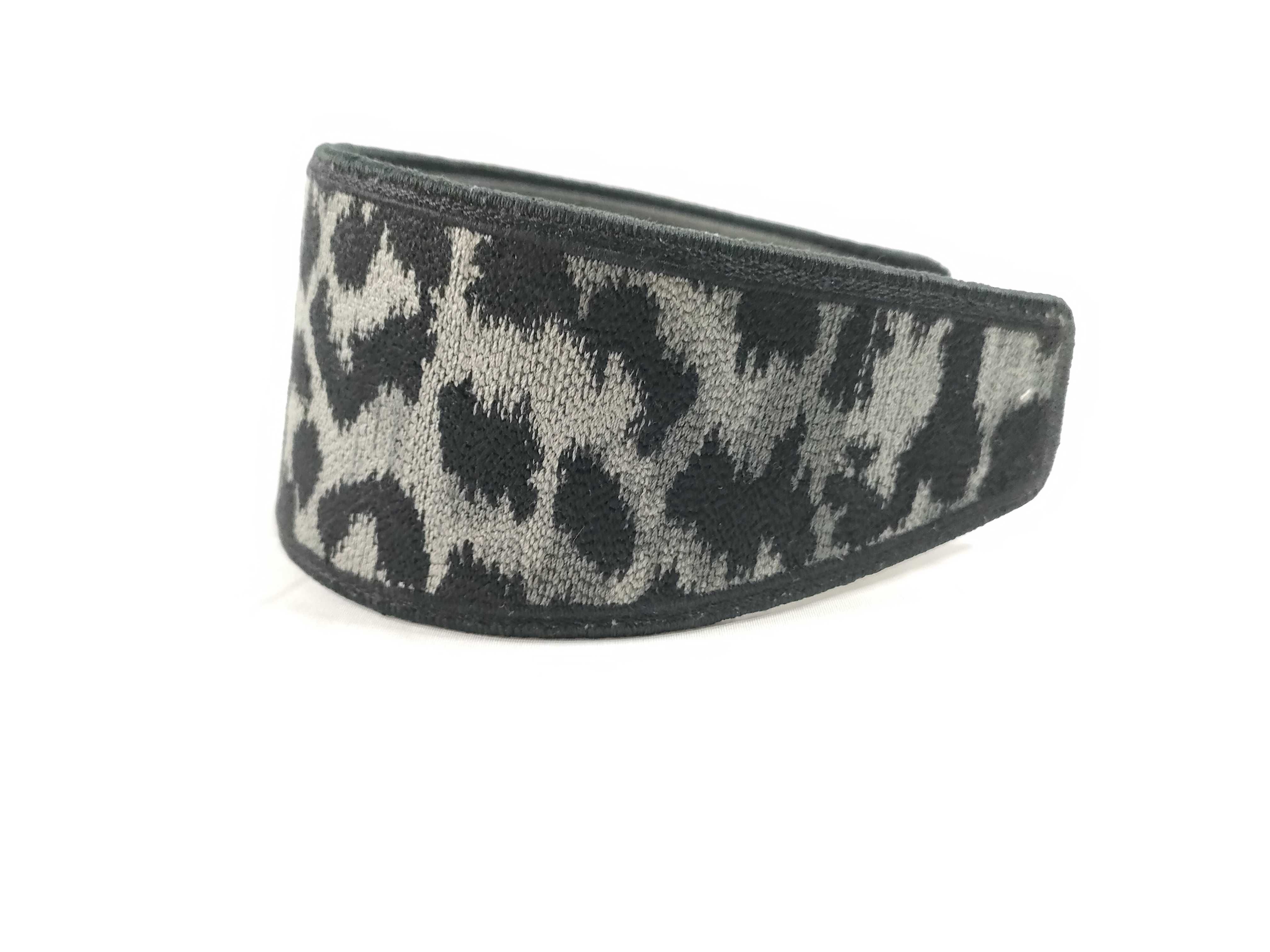 headband and other accessories — view 2