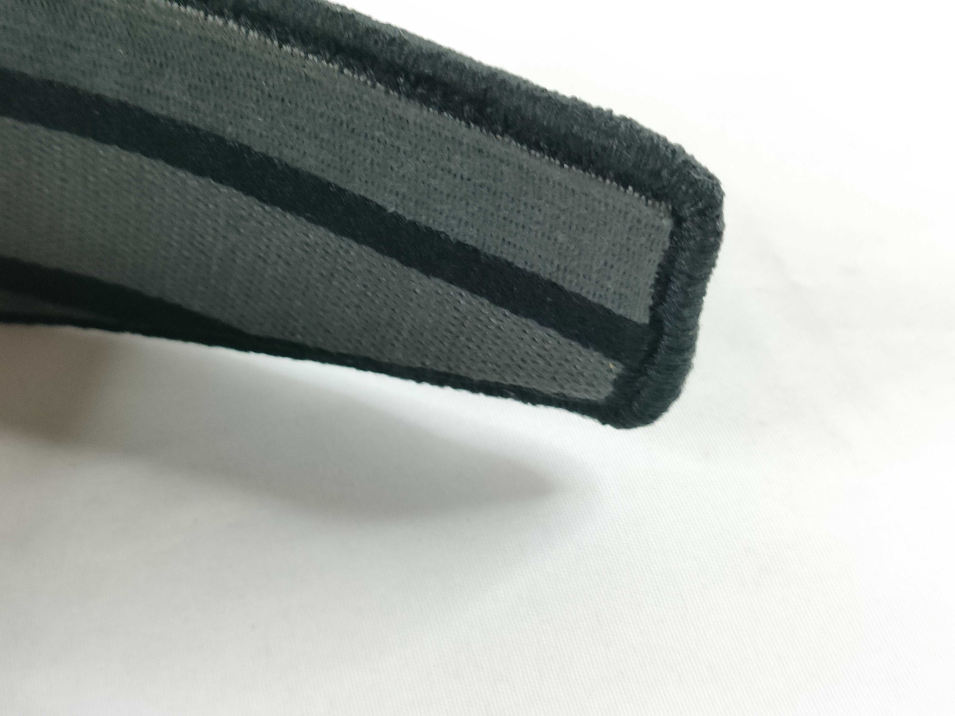 headband and other accessories — view 7
