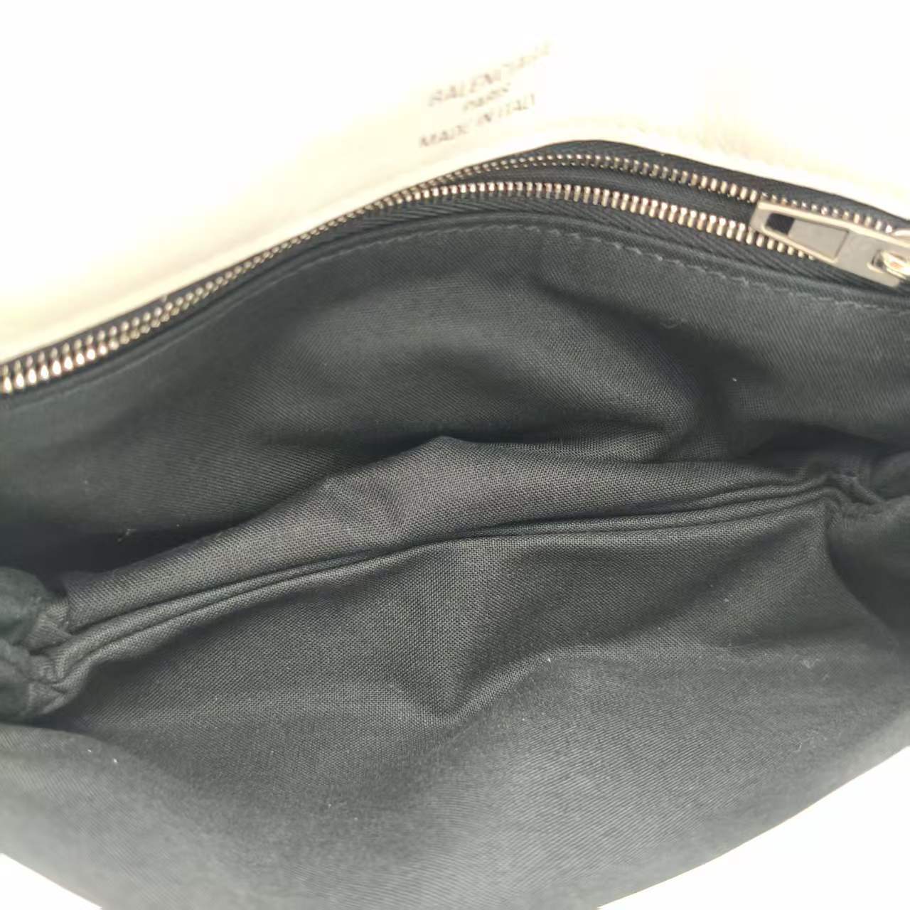 【*Shipped from: China*】BALENCIAGA Leather Shoulder Bag — view 8