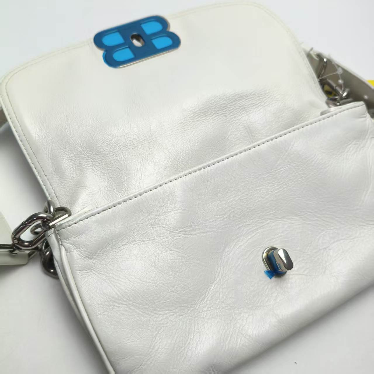 【*Shipped from: China*】BALENCIAGA Leather Shoulder Bag — view 9