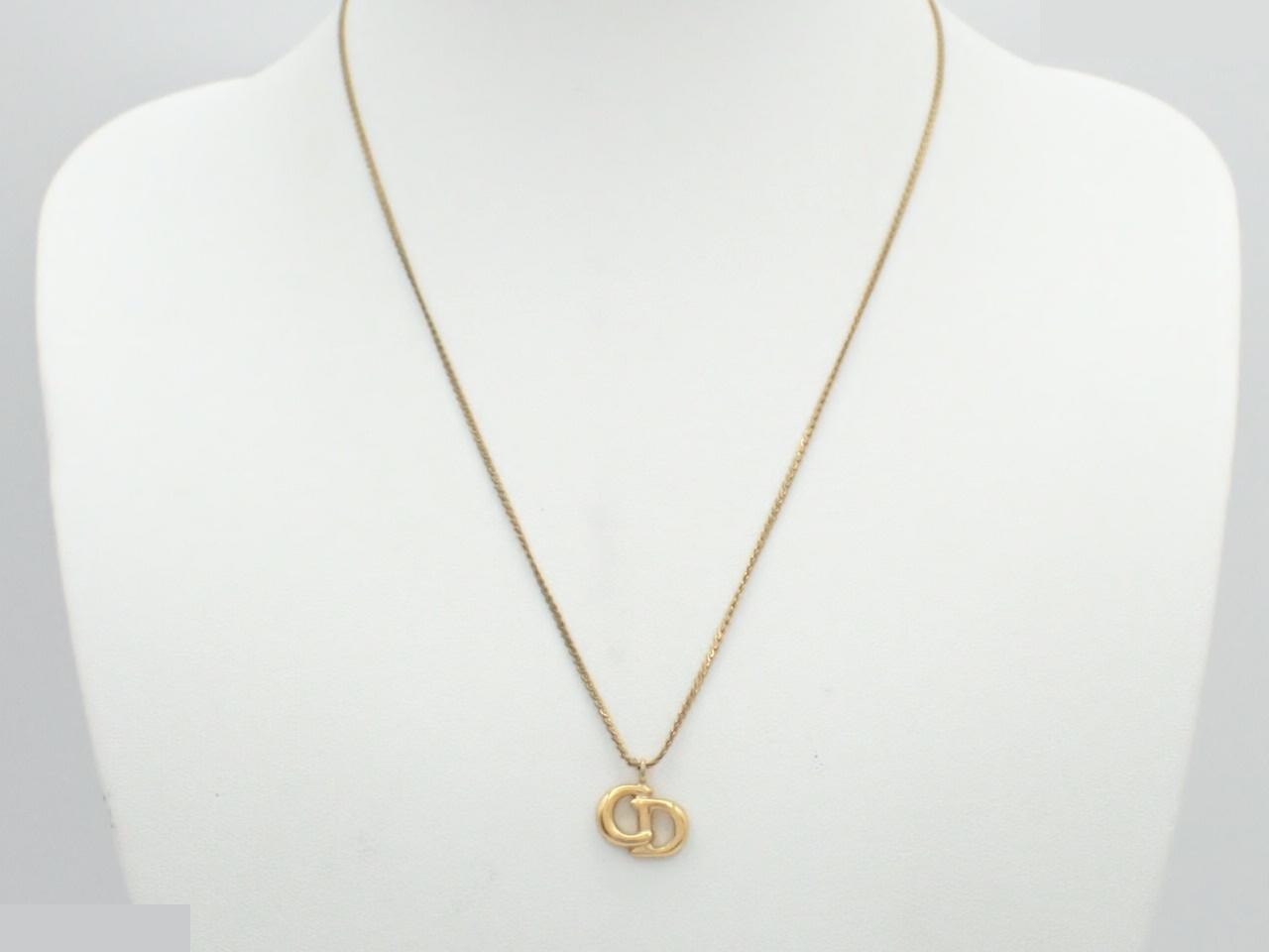 Other line: Precious metal/CD logo necklace/pendant, chain approximately 42cm. — view 3