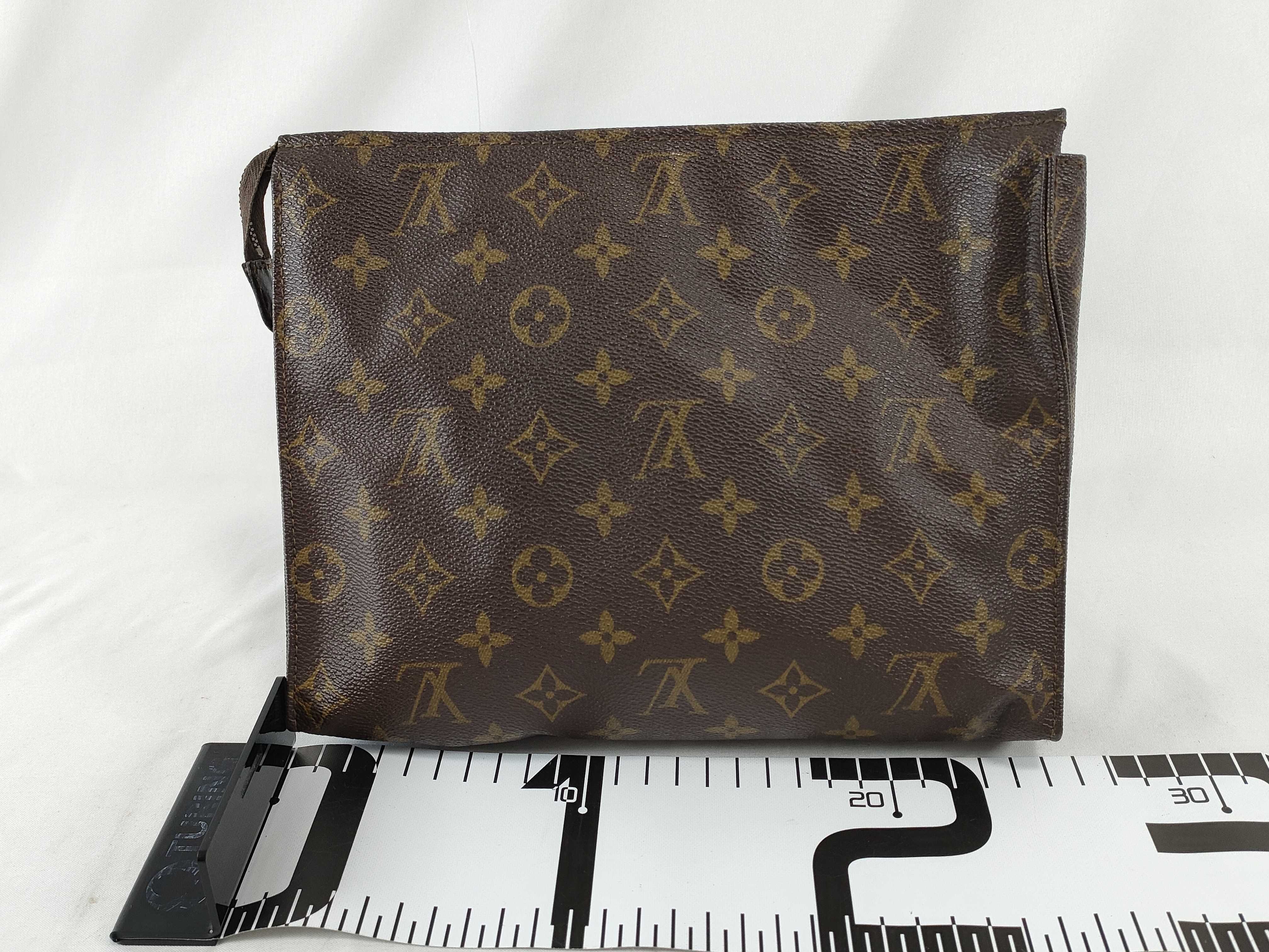 Monogram Louis Vuitton Monogram Pochette Toilette 26 Pouch M47542 821 Pouch — view 2