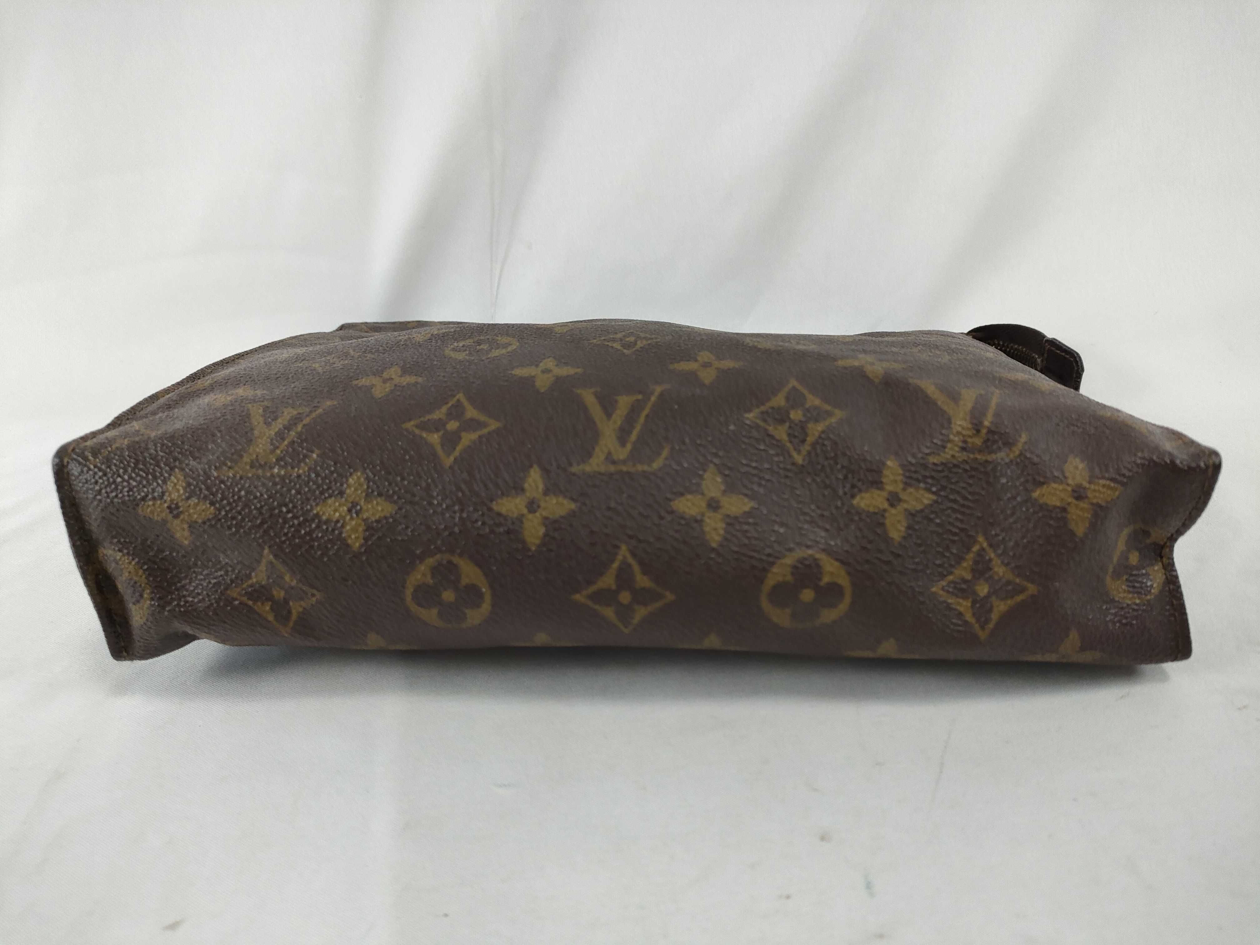 Monogram Louis Vuitton Monogram Pochette Toilette 26 Pouch M47542 821 Pouch — view 5