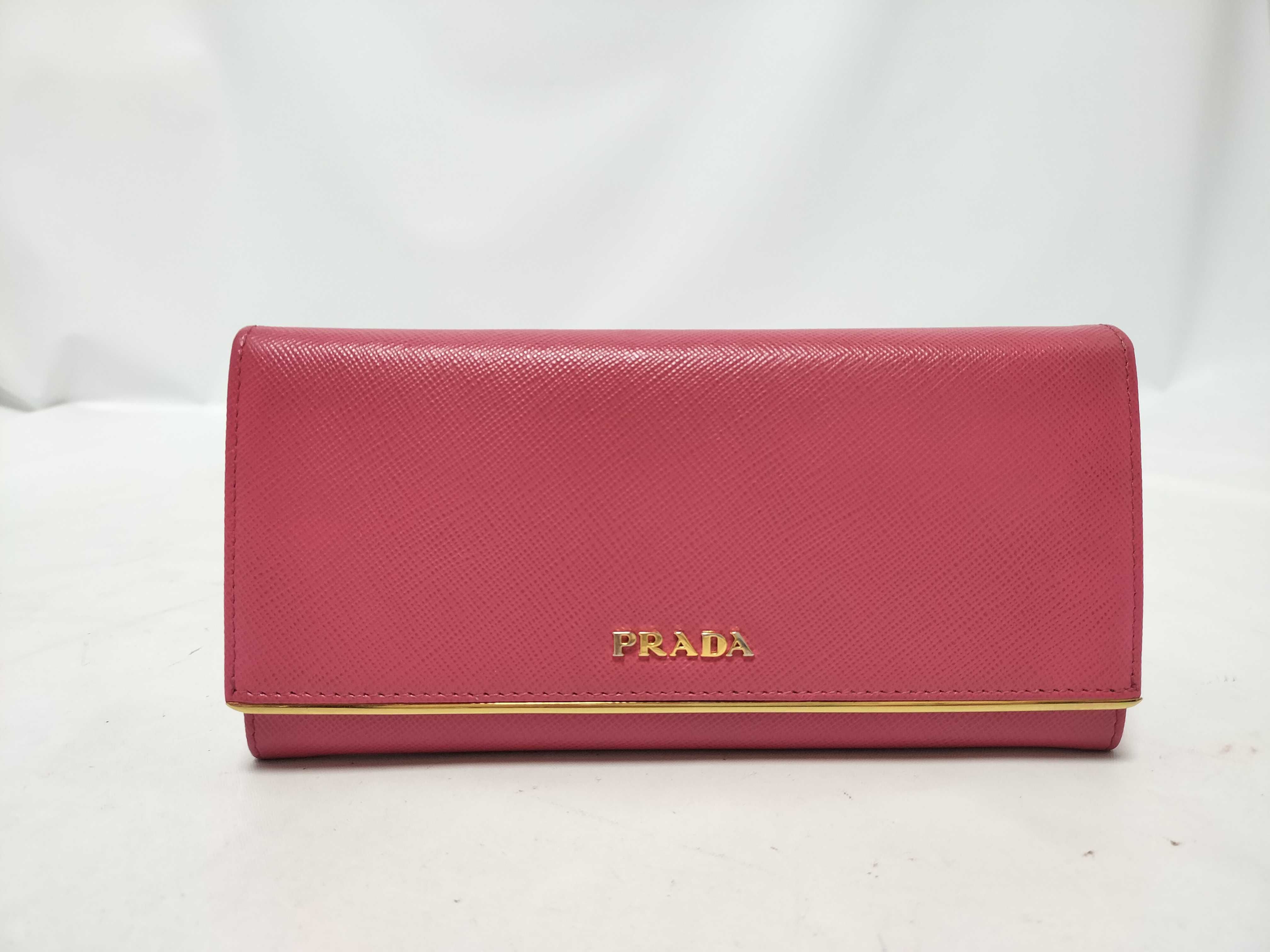 wallet, pink wallet