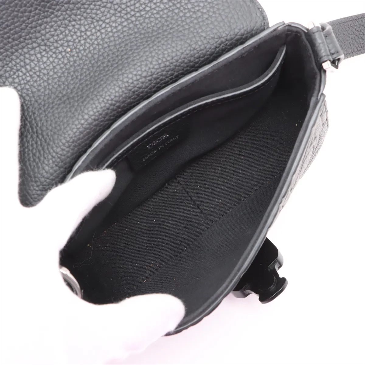 Gravity Saddle Messenger Small Leather Shoulder Bag Black Lucky Star — view 6