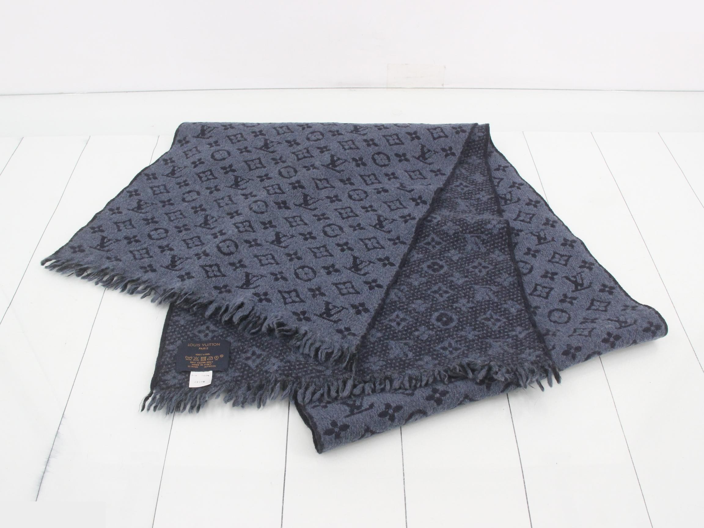 M78525 Monogram Classic Echarpe Scarf Navy Gray — view 2