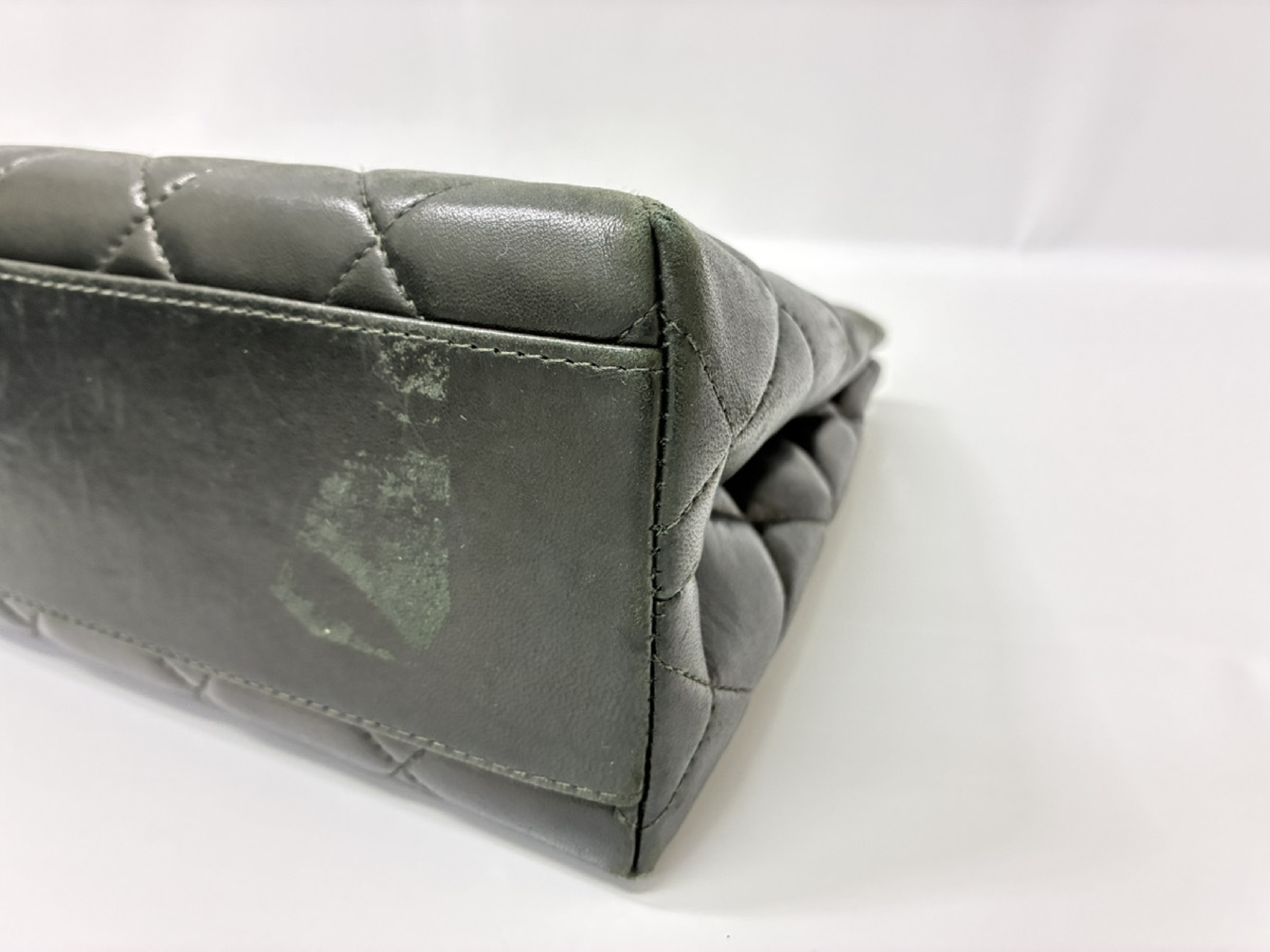Matelassé Chain Bag Leather — view 4
