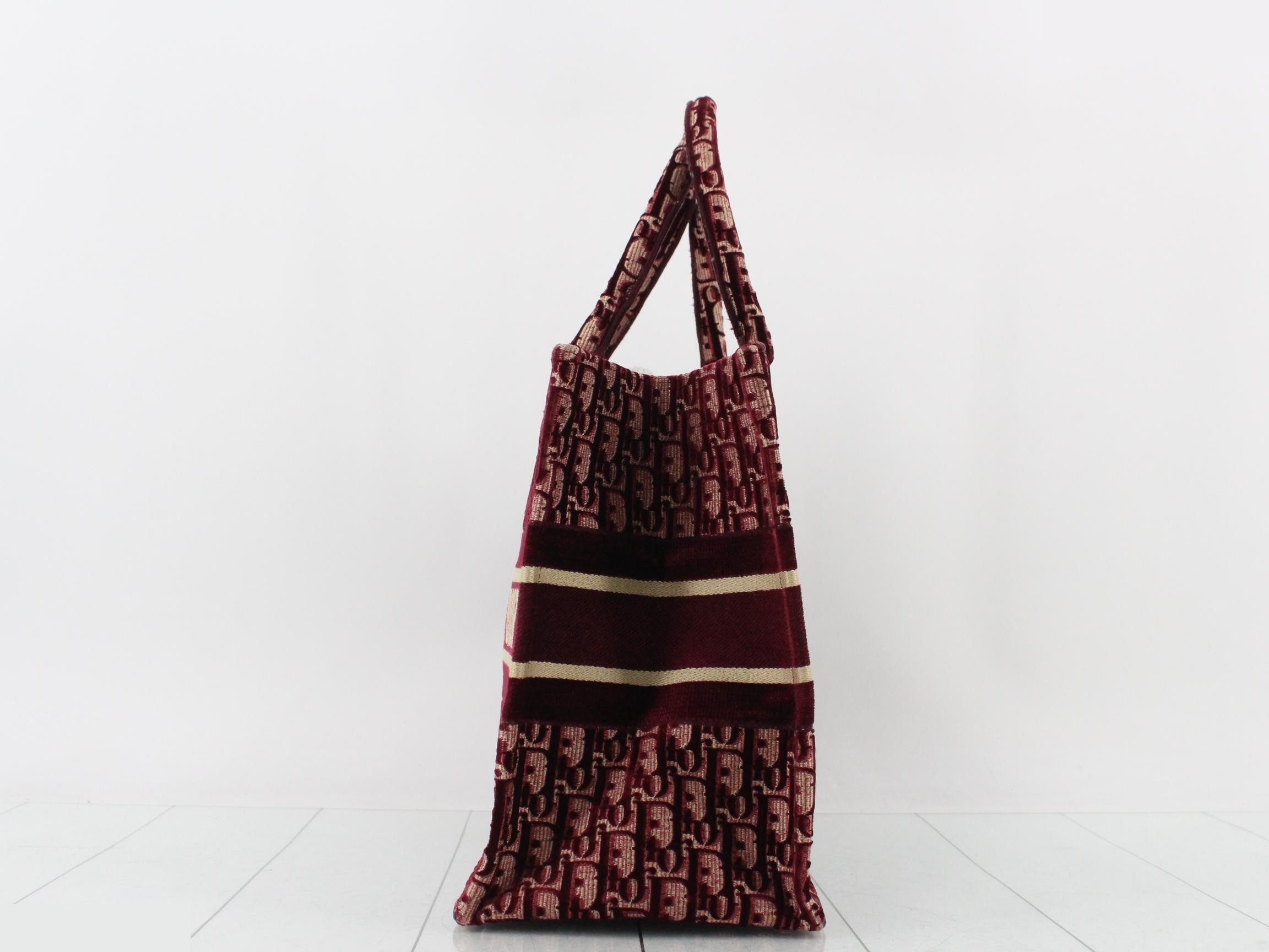 Book Tote — view 3