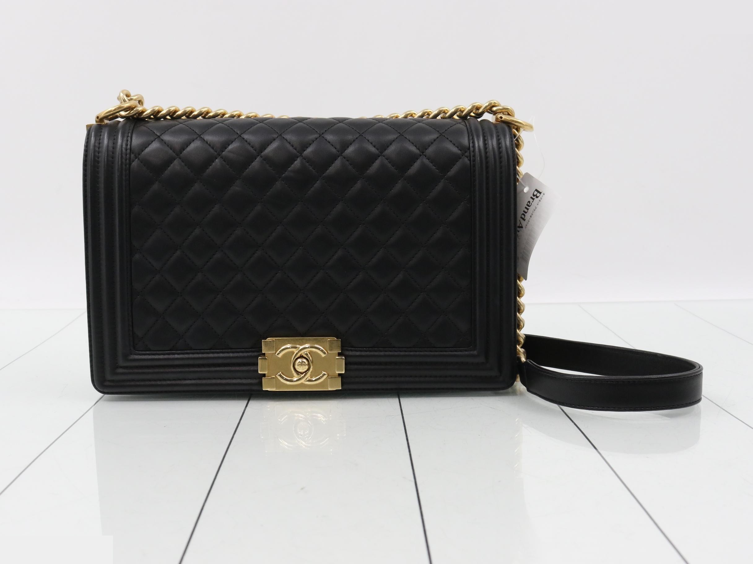 Boy Chanel 28 Calfskin Shoulder Bag