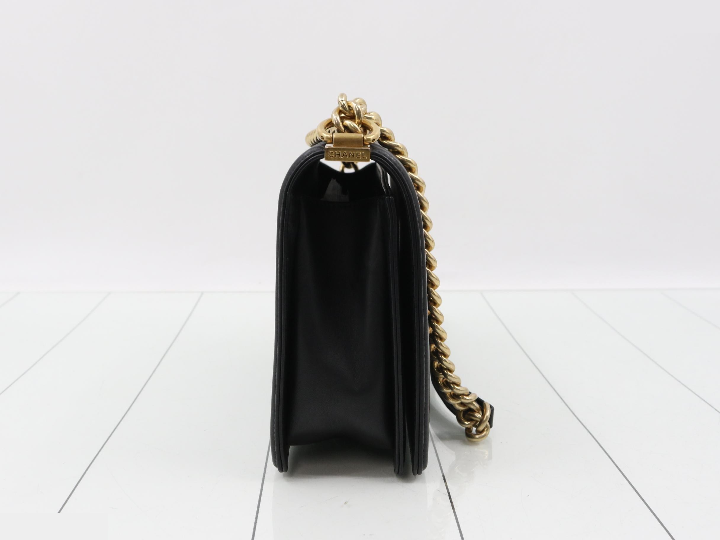 Boy Chanel 28 Calfskin Shoulder Bag — view 4