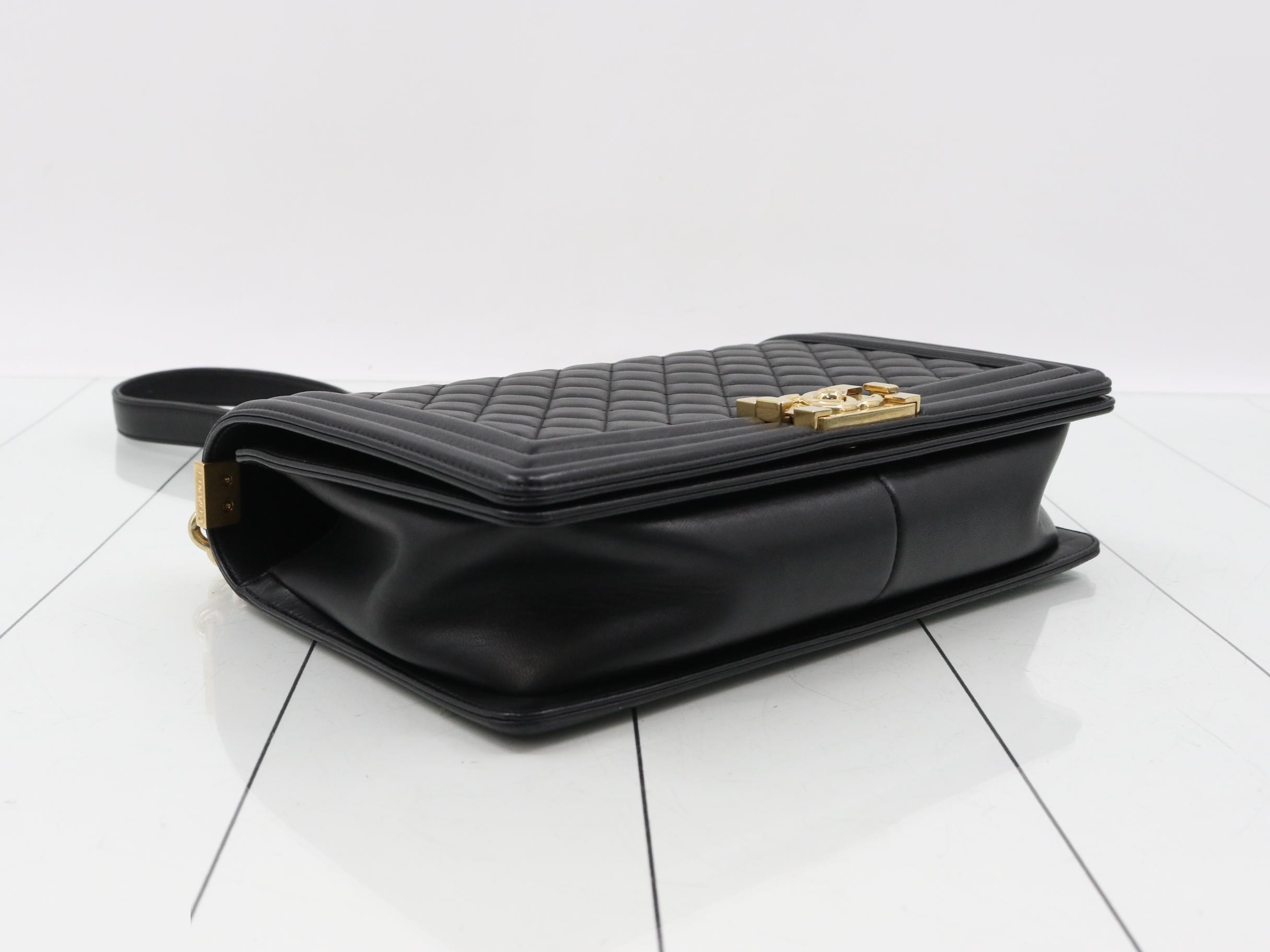 Boy Chanel 28 Calfskin Shoulder Bag — view 5