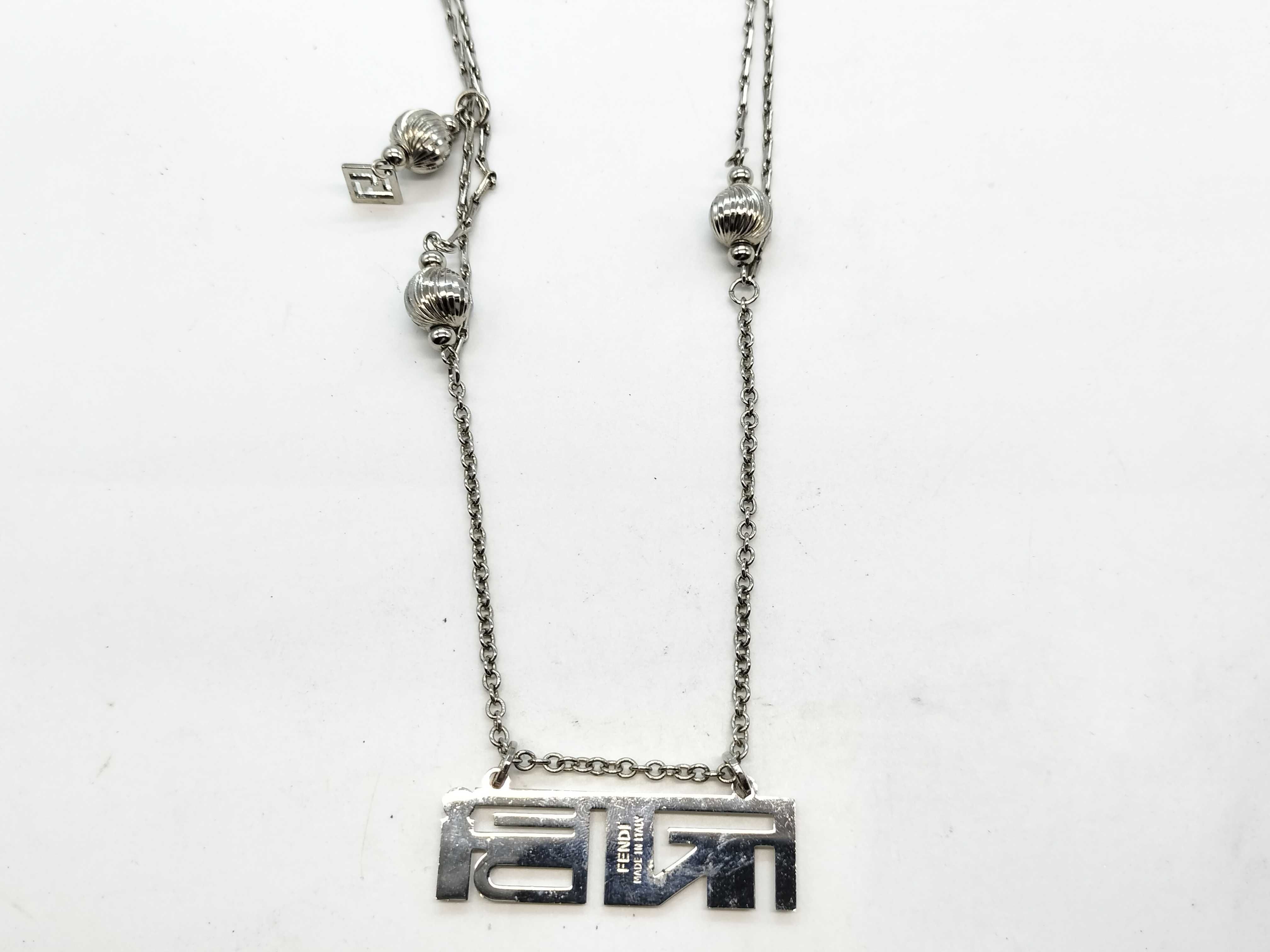 necklace — view 2