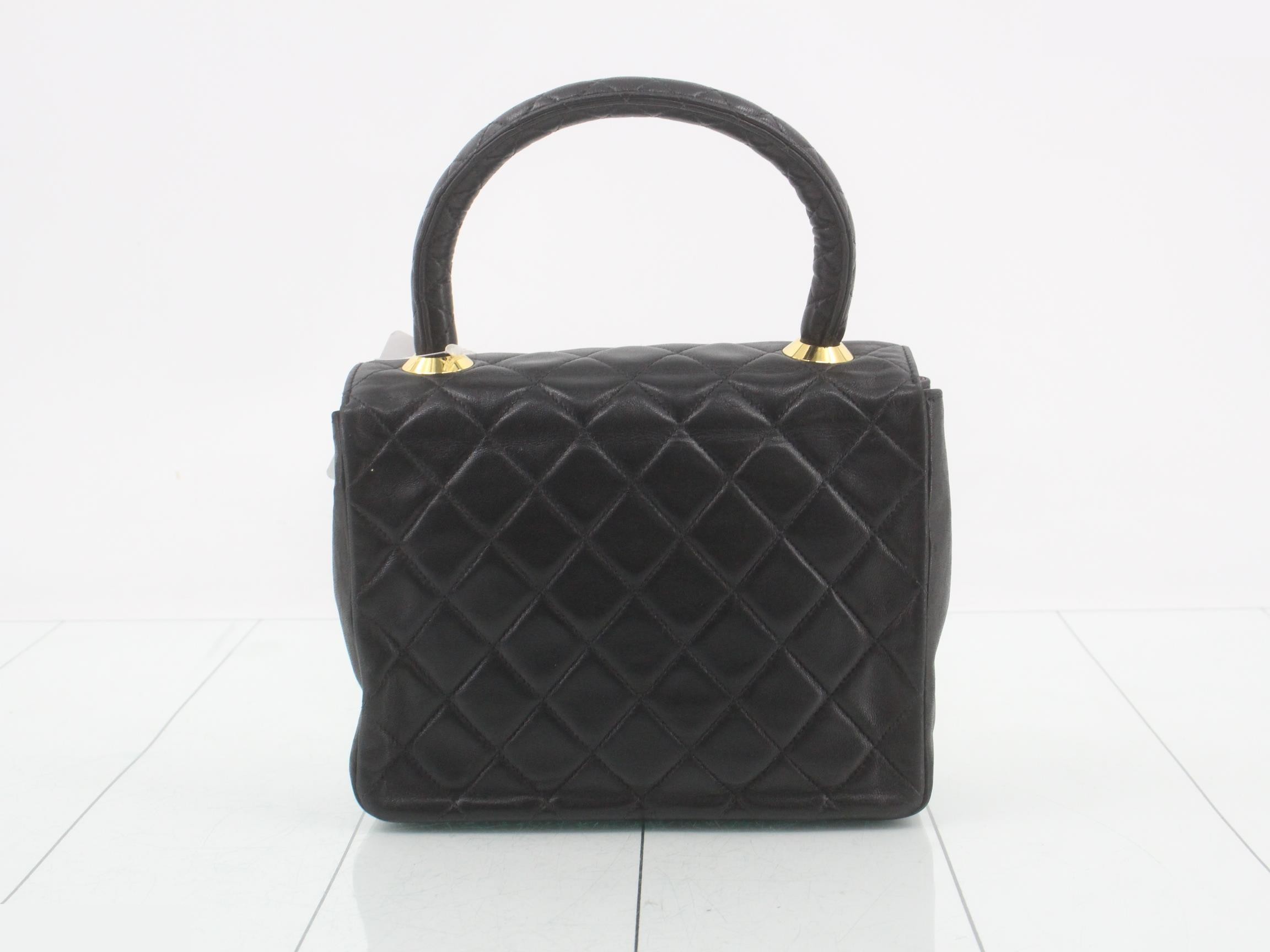 Matelassé (bag) - handbag — view 2