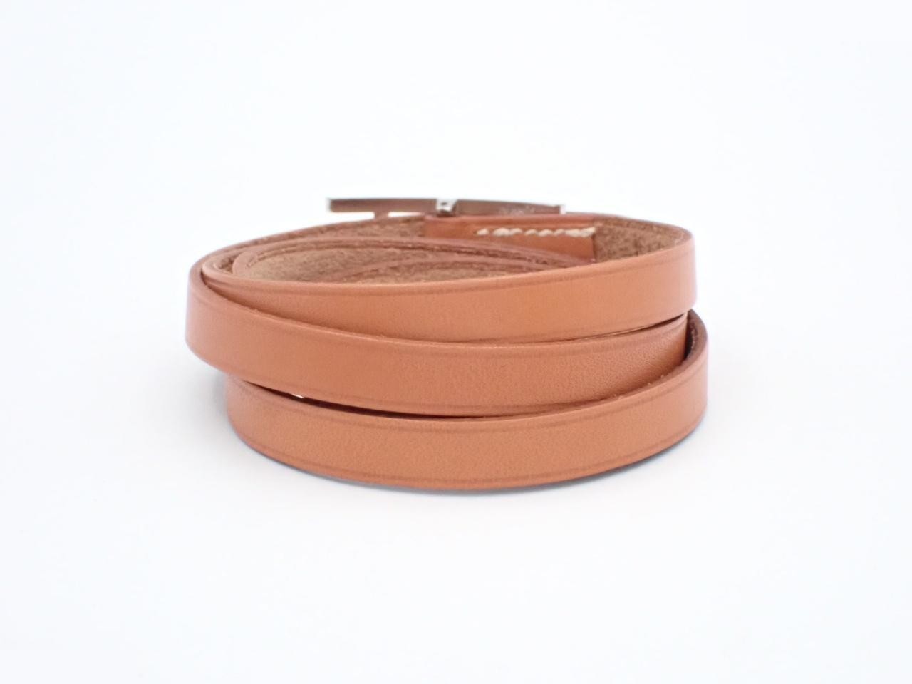 Leather bracelet, "Api 3," choker style, wrist circumference approximately 16cm. — view 2