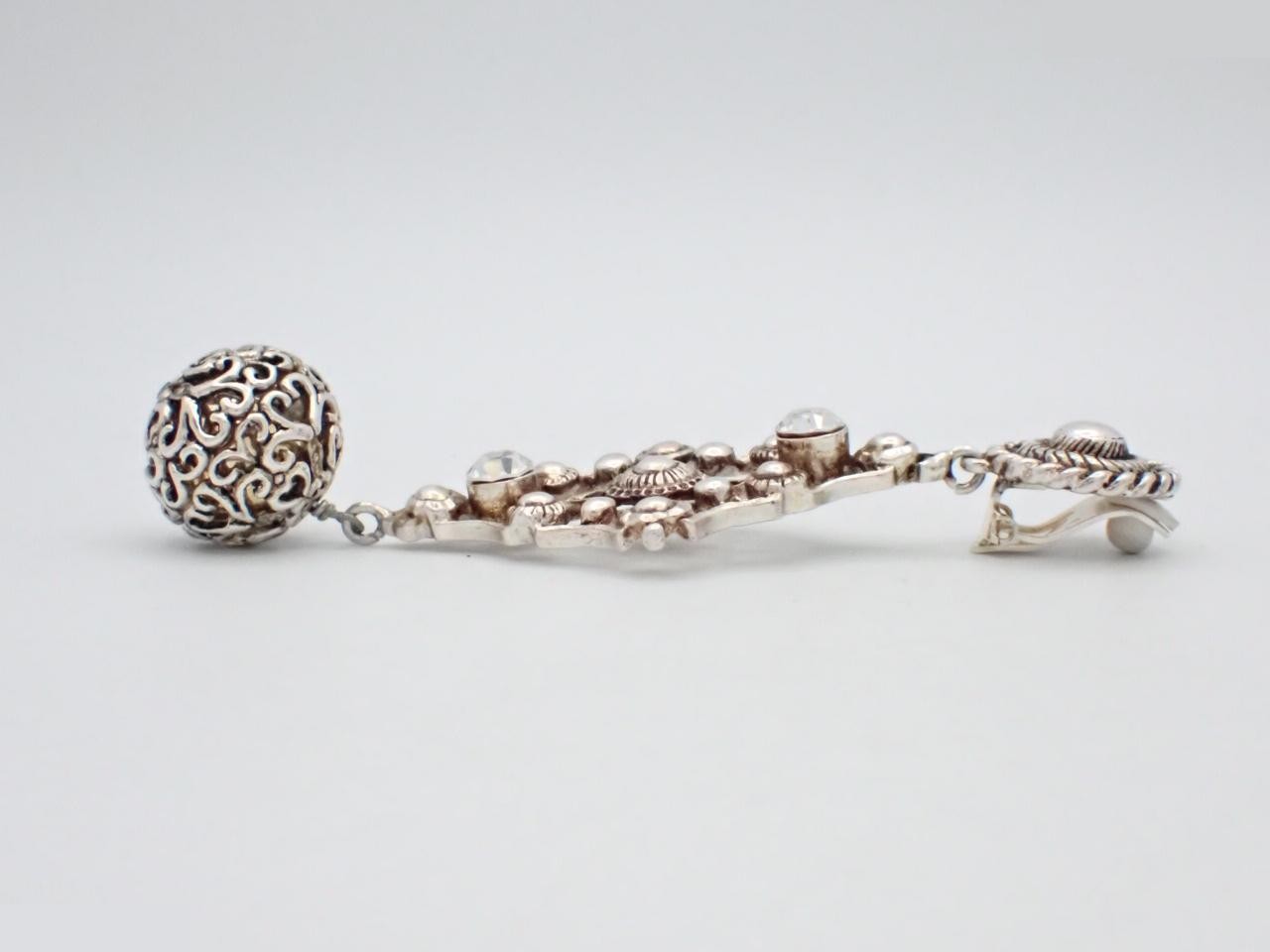 Stone earring, silver color, one earring only. — view 3