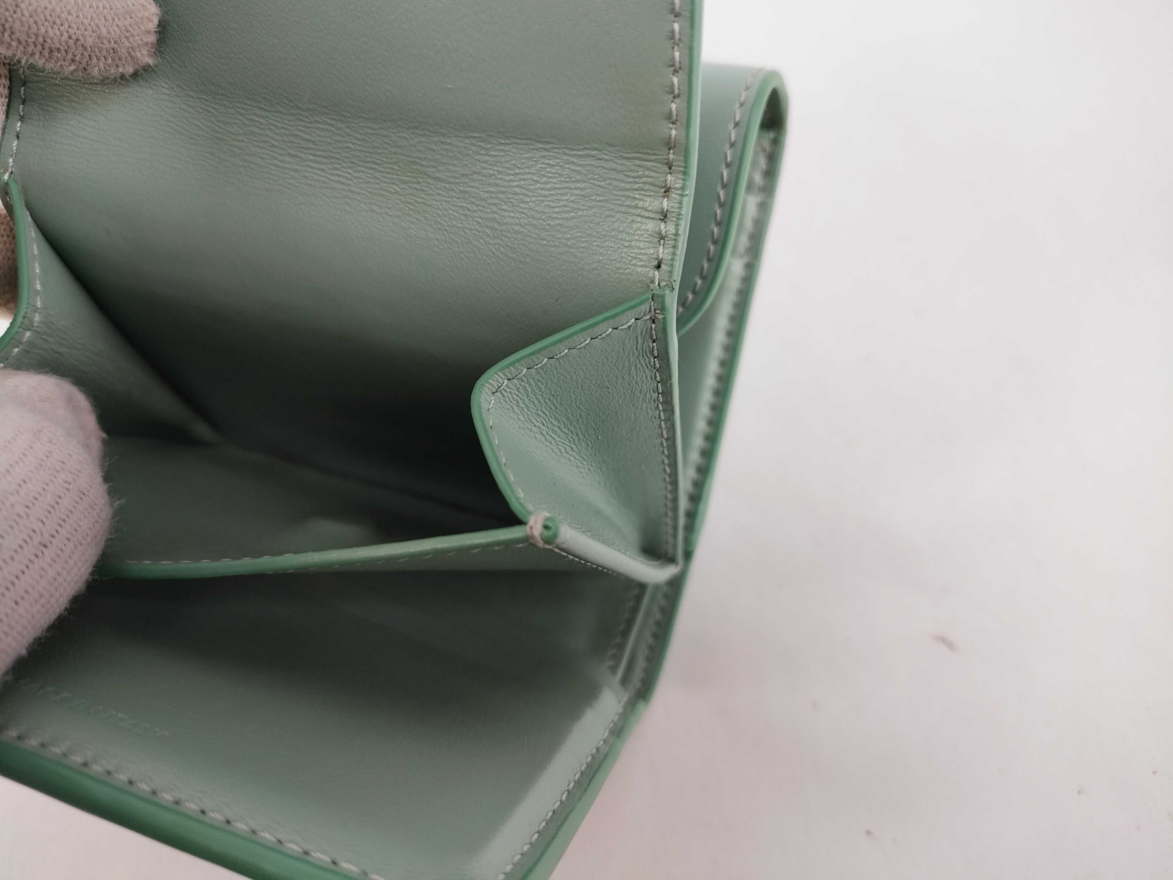 Triomphe Small Flap Wallet Leather Compact Wallet Green — view 14