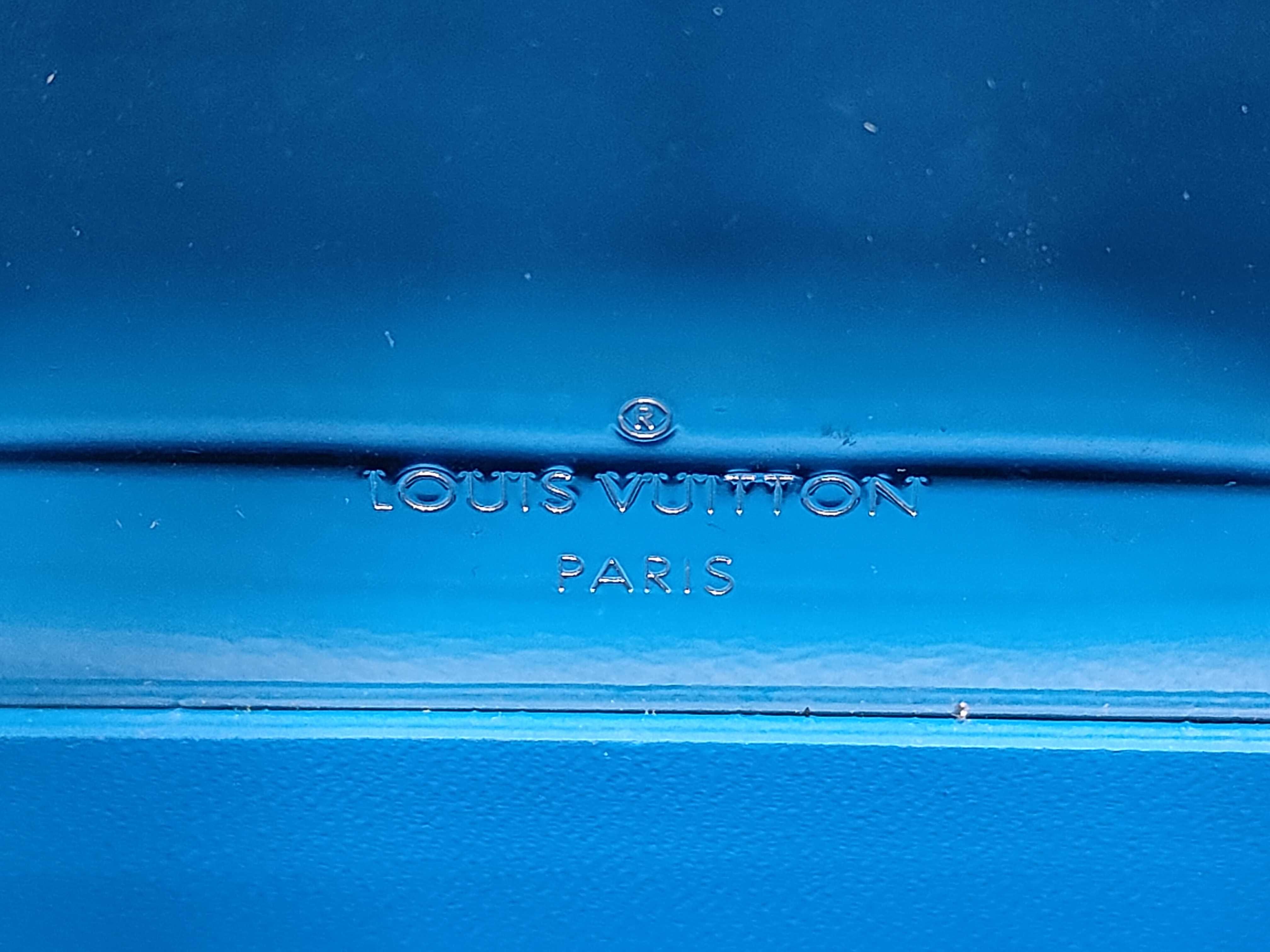 LV Epi Bleeker Box PL0139 Shoulder Bag — view 9