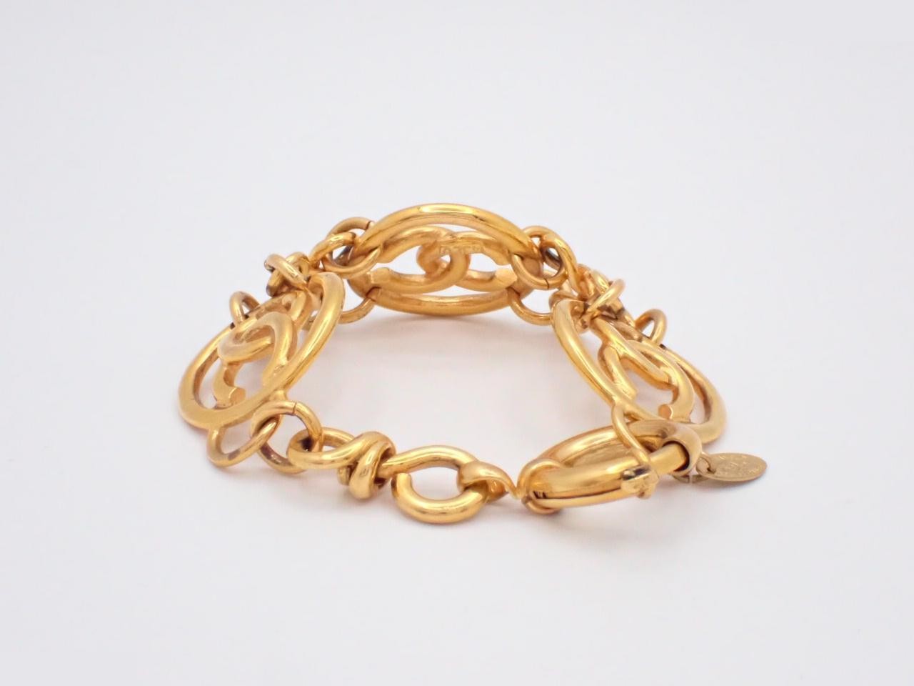 Bracelet with Coco Mark design, gold, wrist circumference approximately 17cm — view 2