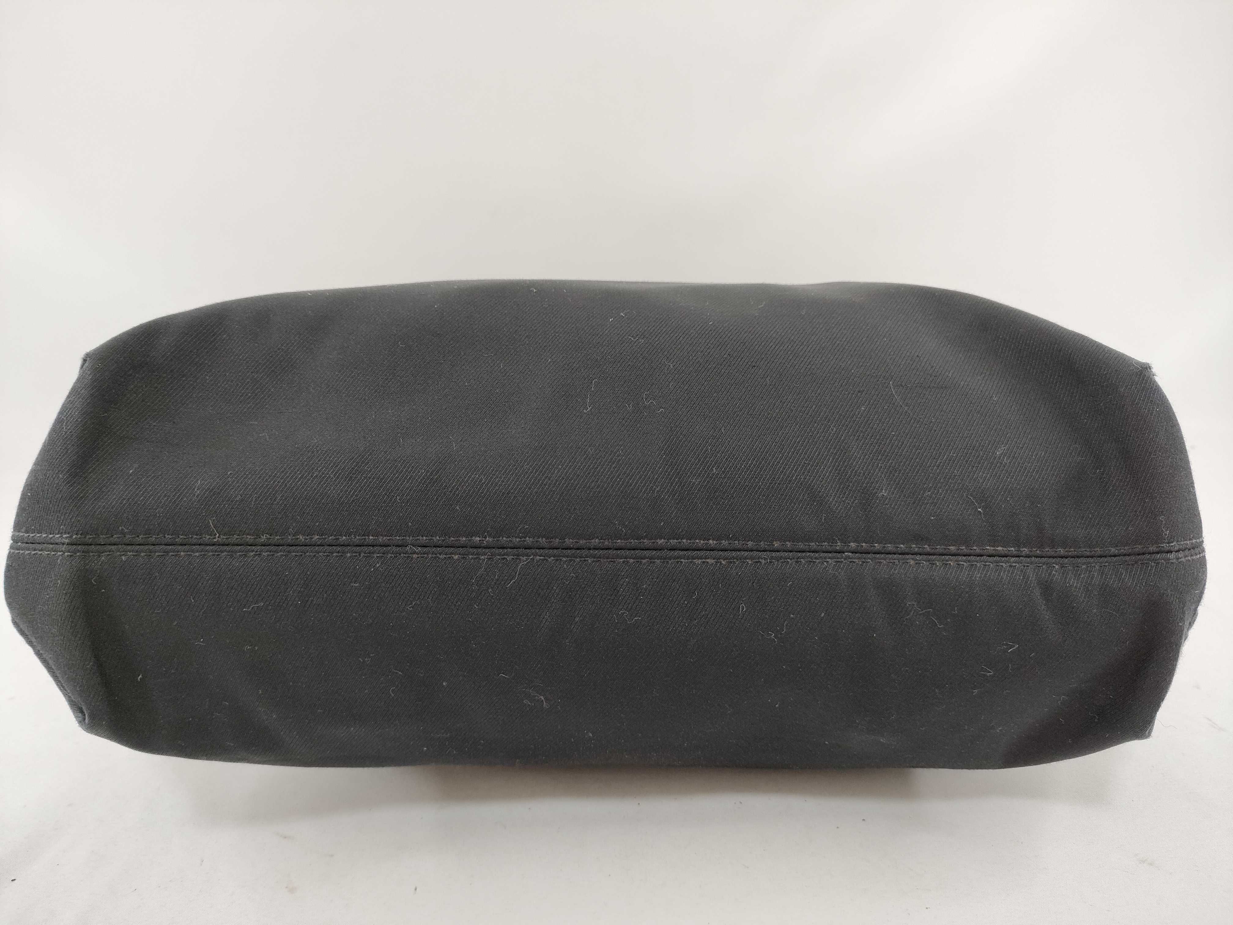 handbag — view 3