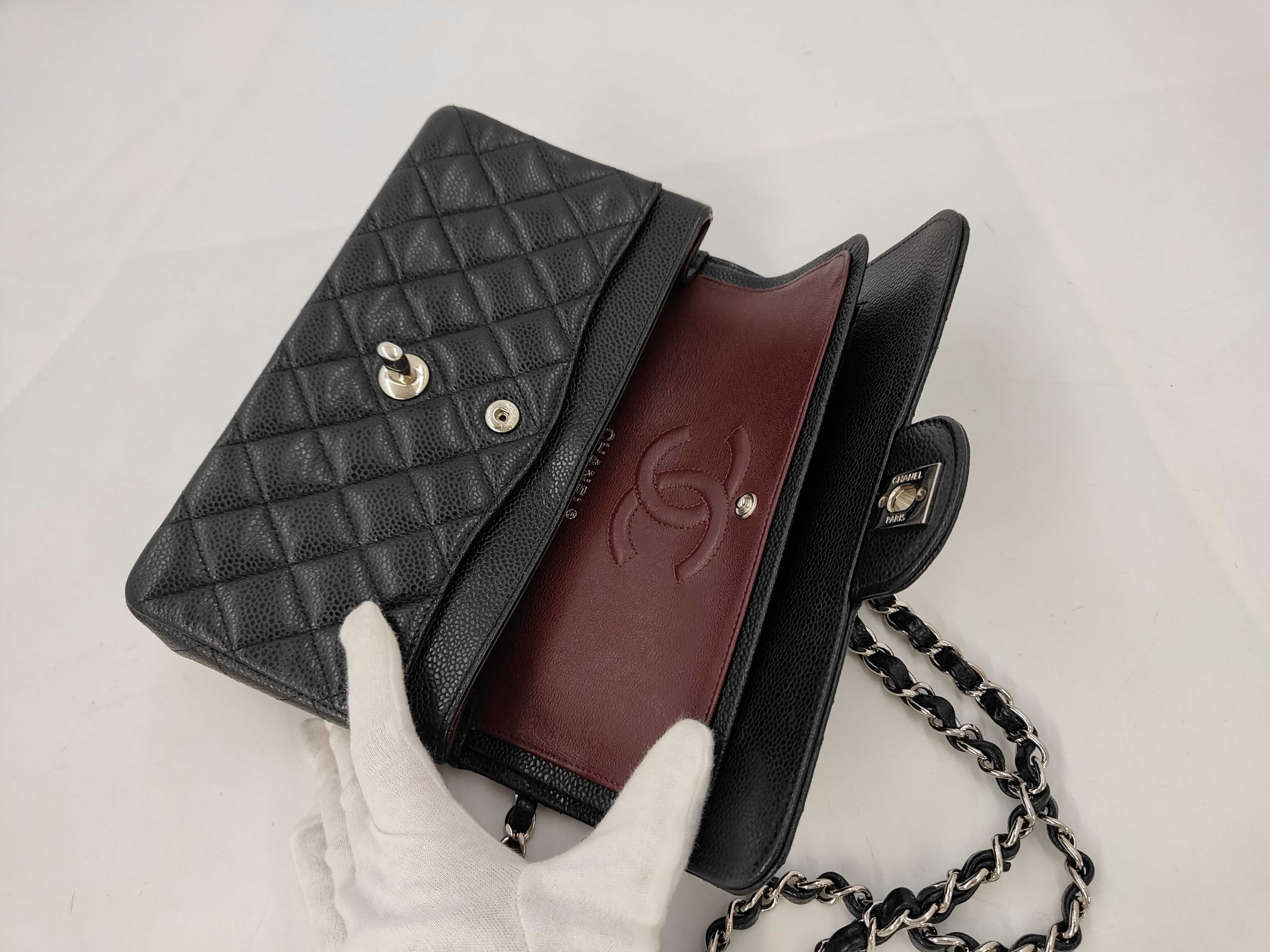 W-Flap 23 Chain Shoulder Bag, Matelassé Caviar Leather, Black, SS Shoulder Bag — view 8