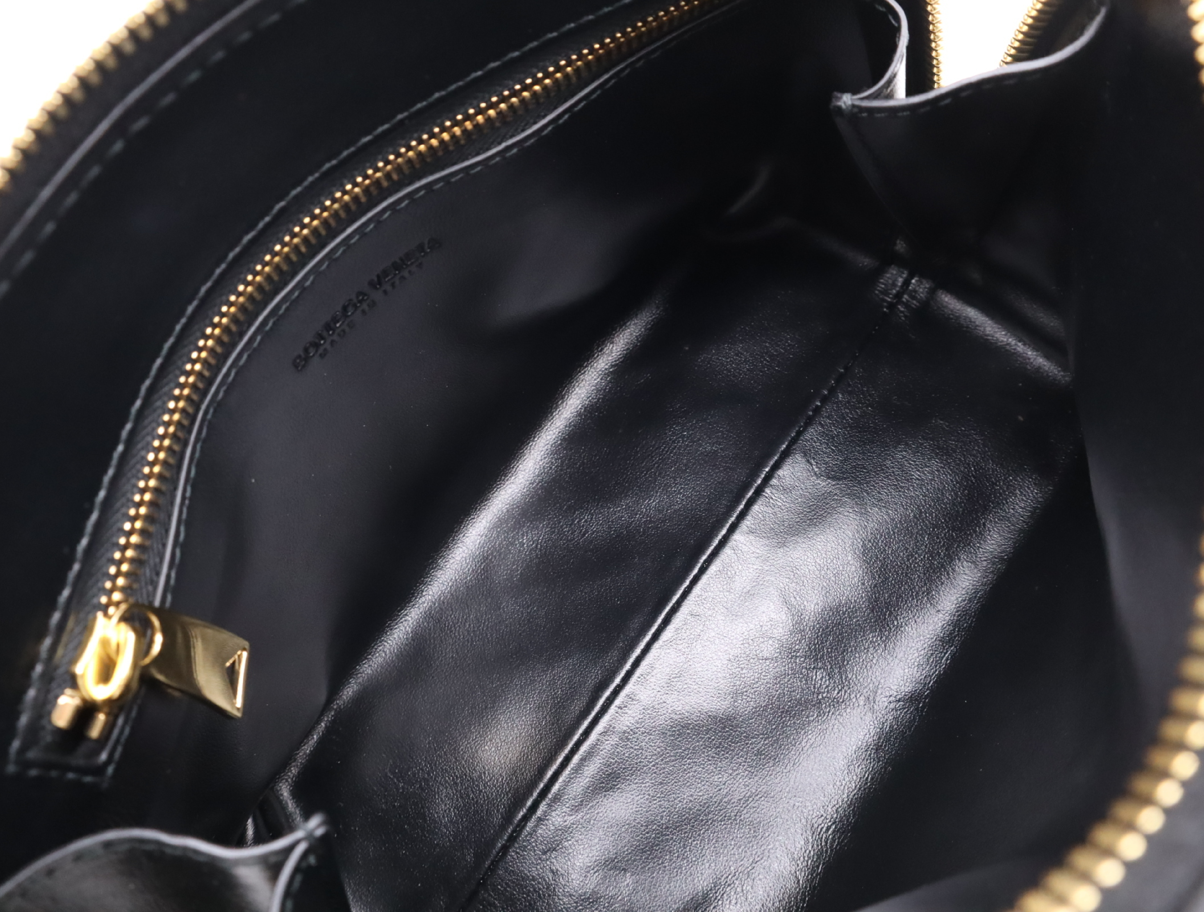 Intrecciato Leather Beauty Pouch, Black — view 10