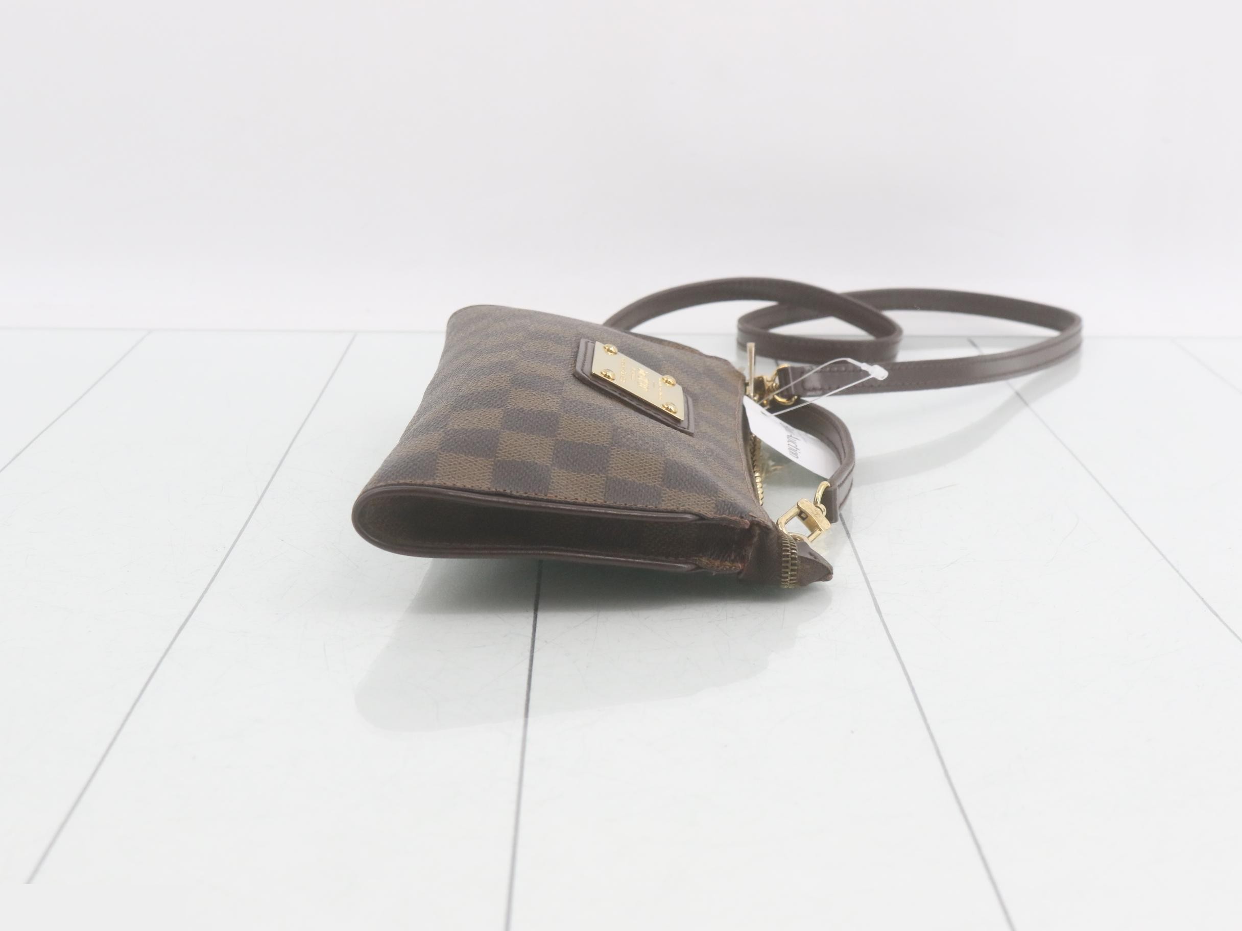 Sophie Chain Shoulder Strap / Shoulder Strap Included — view 3