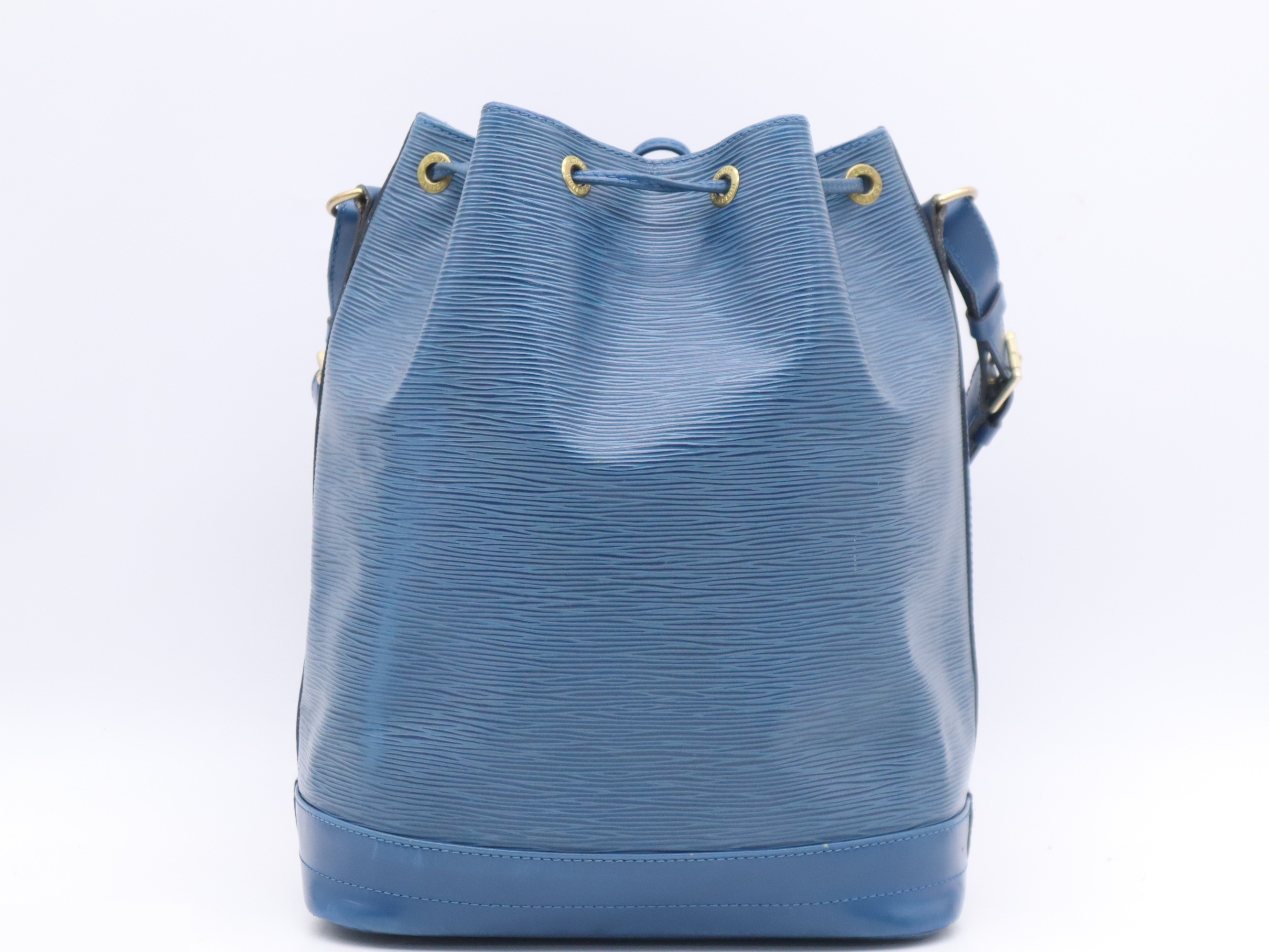 Noé Toledo Blue — view 2