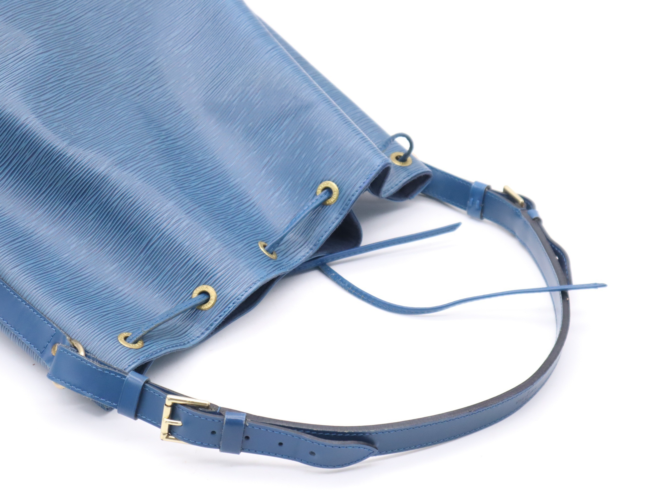 Noé Toledo Blue — view 6