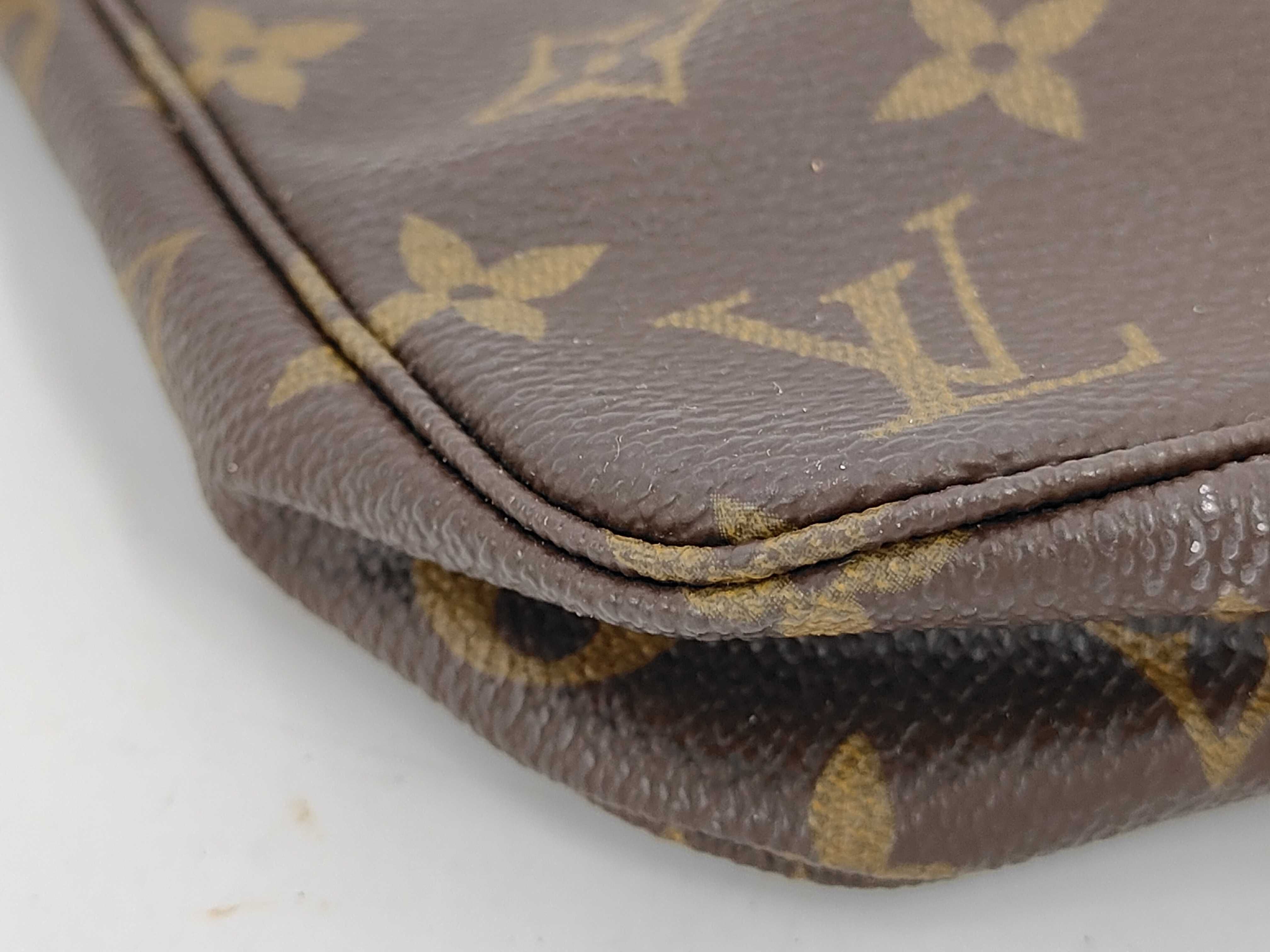 Monogram M51980 Pochette Accessoires Handbag — view 3