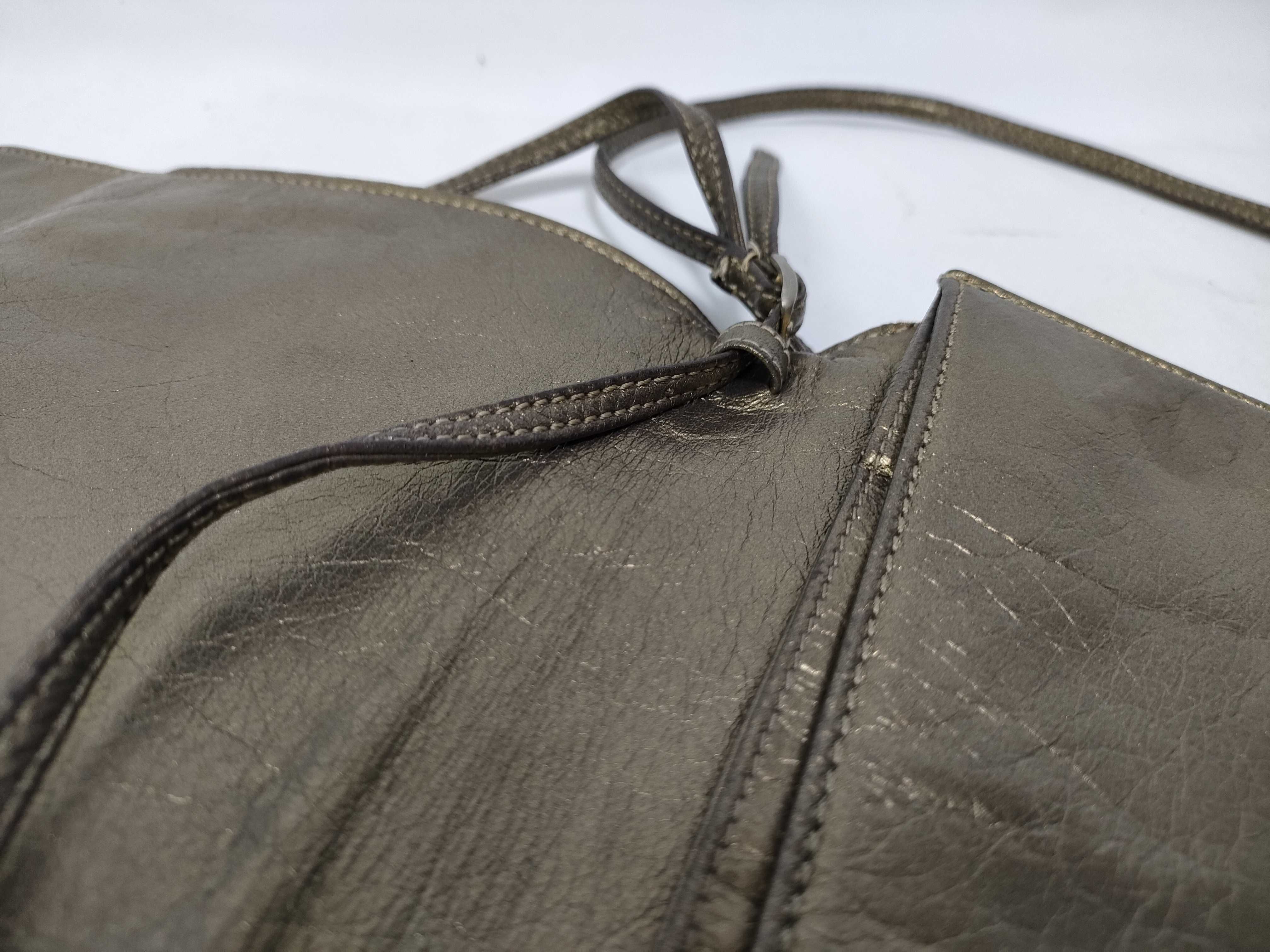 Authentic Vintage Gold Shoulder Bag — view 15