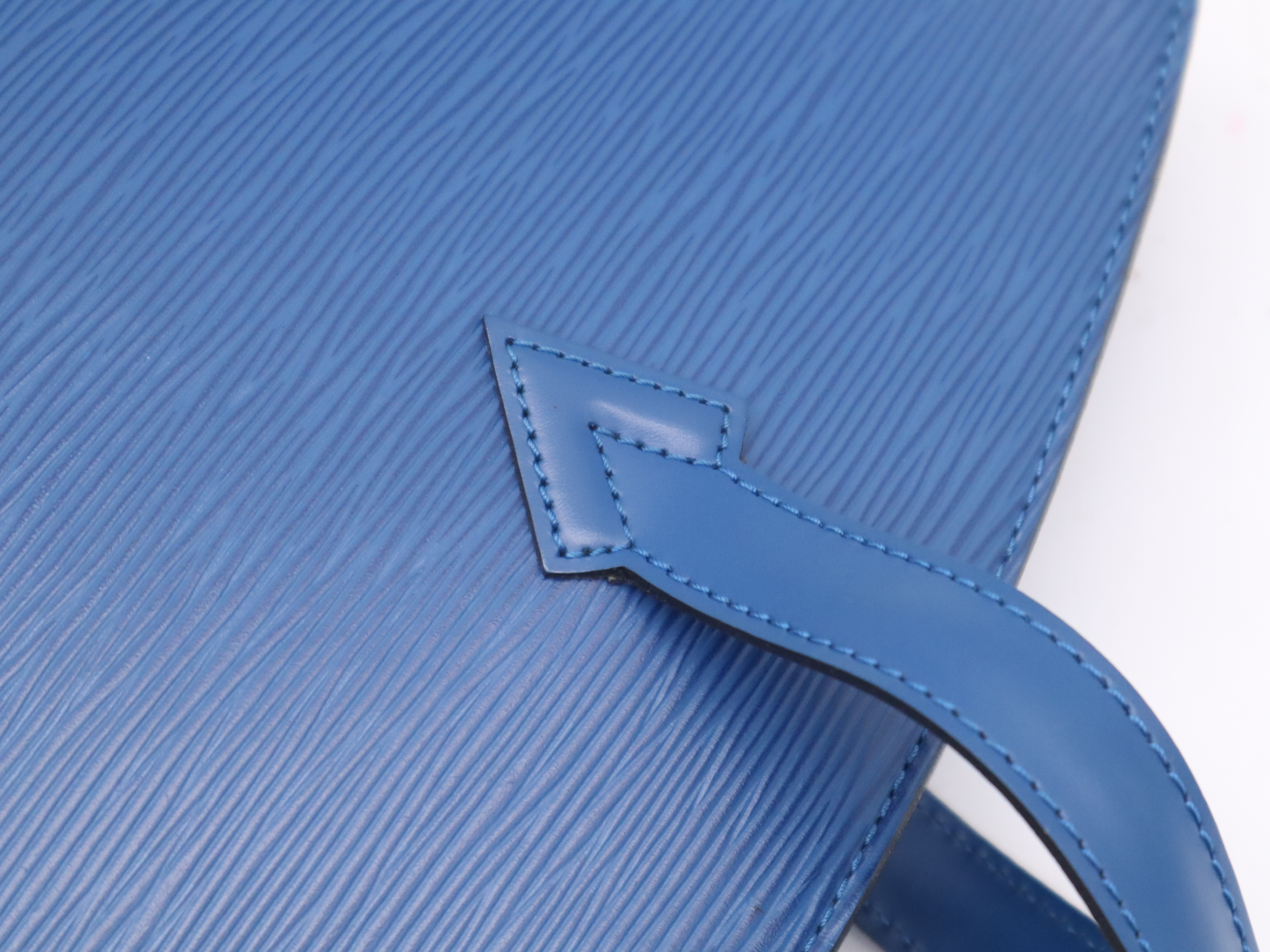 M52275 Epi Saint Jacques Toledo Blue Handbag — view 8