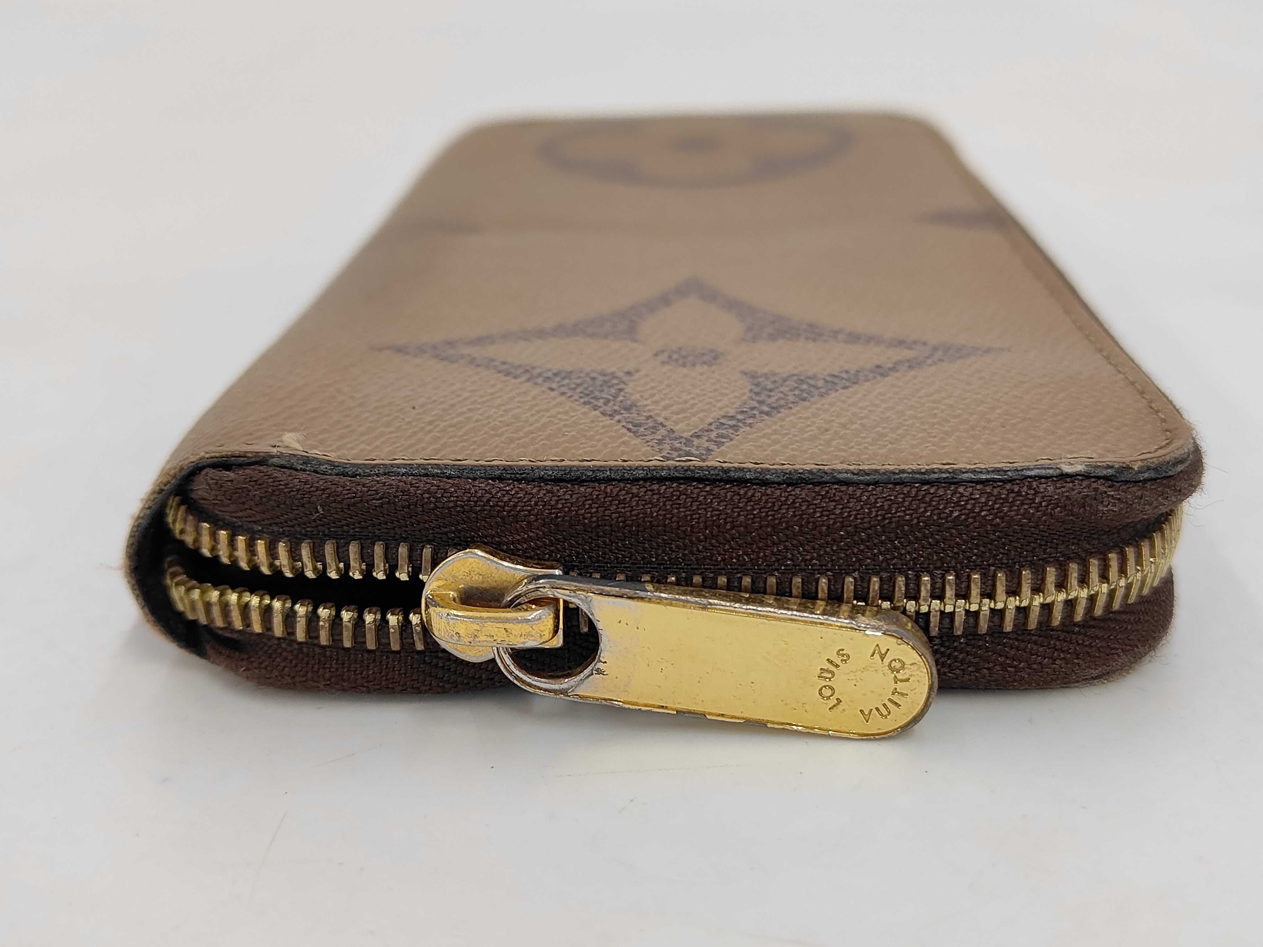M69353 Giant Monogram Reverse Zippy Wallet Round Zipper Long Wallet (Odor) — view 4