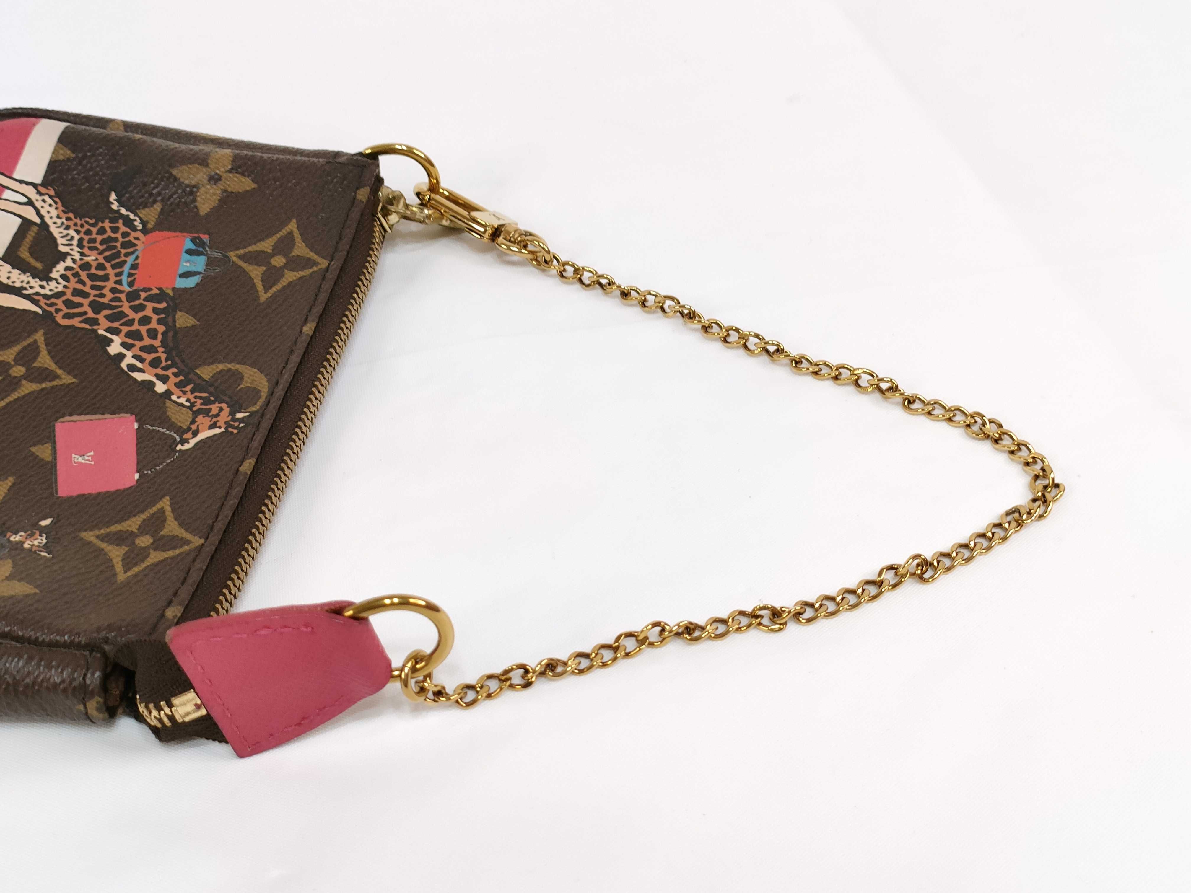 Monogram Louis Vuitton M62087 Monogram Mini Pochette Accessory Gold Hardware Giraffe Pouch — view 3