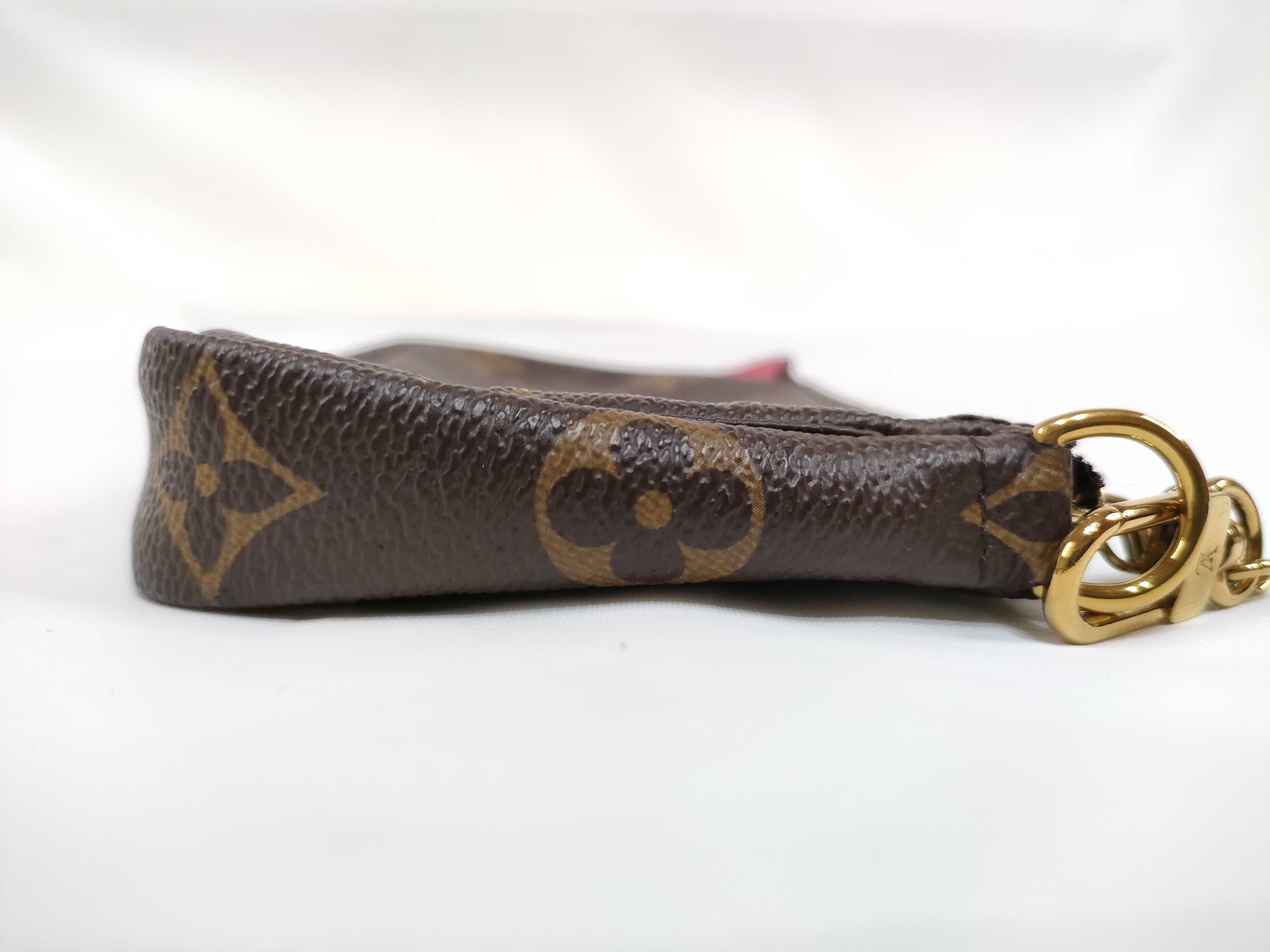Monogram Louis Vuitton M62087 Monogram Mini Pochette Accessory Gold Hardware Giraffe Pouch — view 9