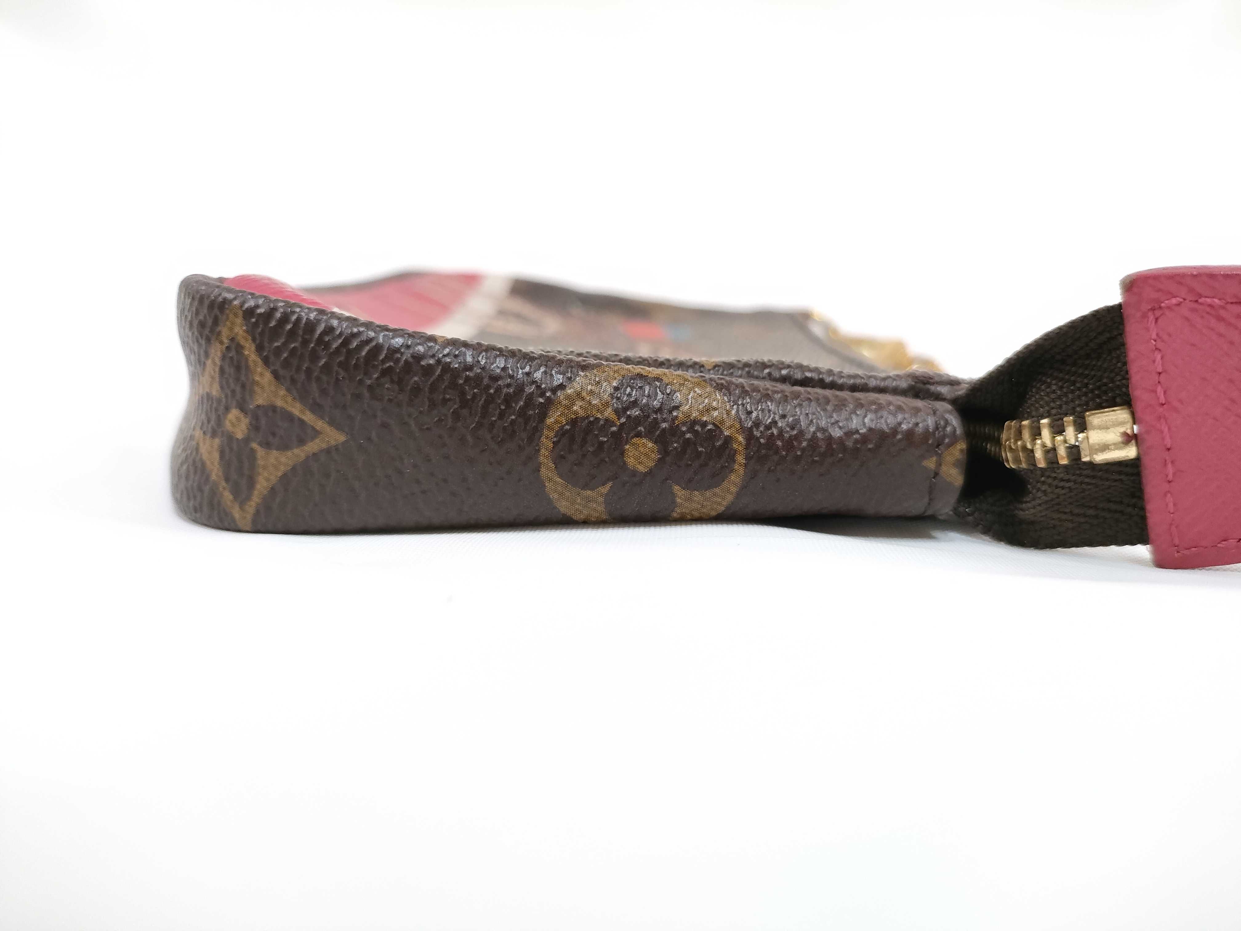 Monogram Louis Vuitton M62087 Monogram Mini Pochette Accessory Gold Hardware Giraffe Pouch — view 10