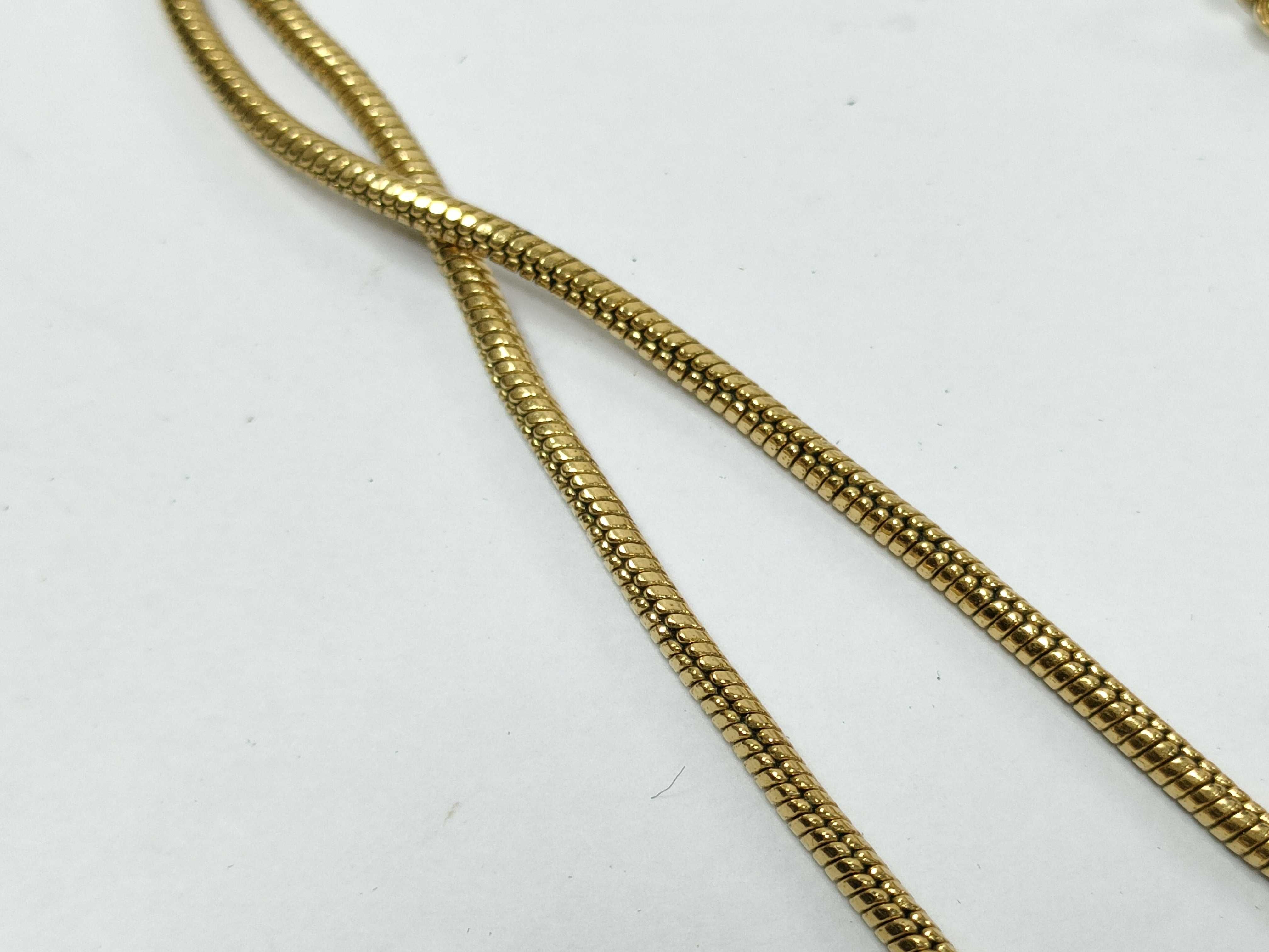 D logo necklace — view 4