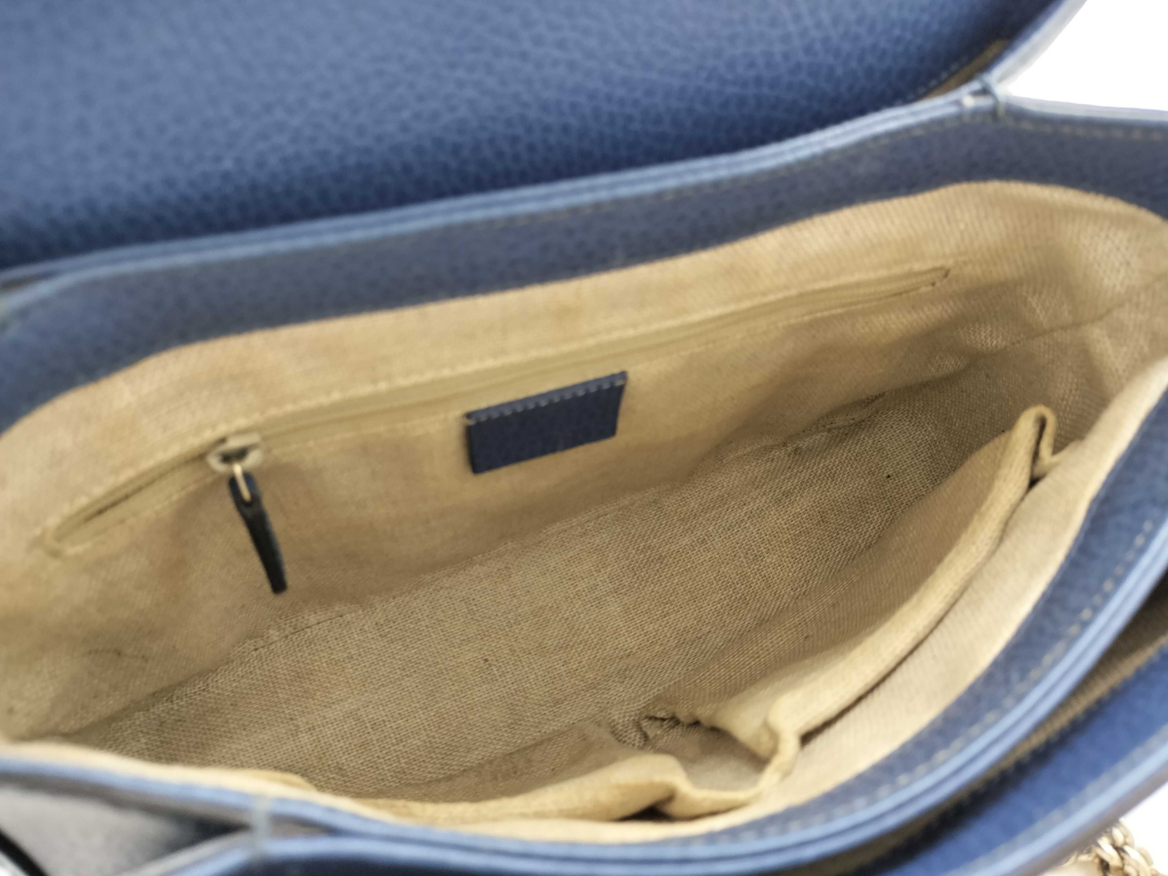 Interlocking G Leather Blue Handbag — view 11
