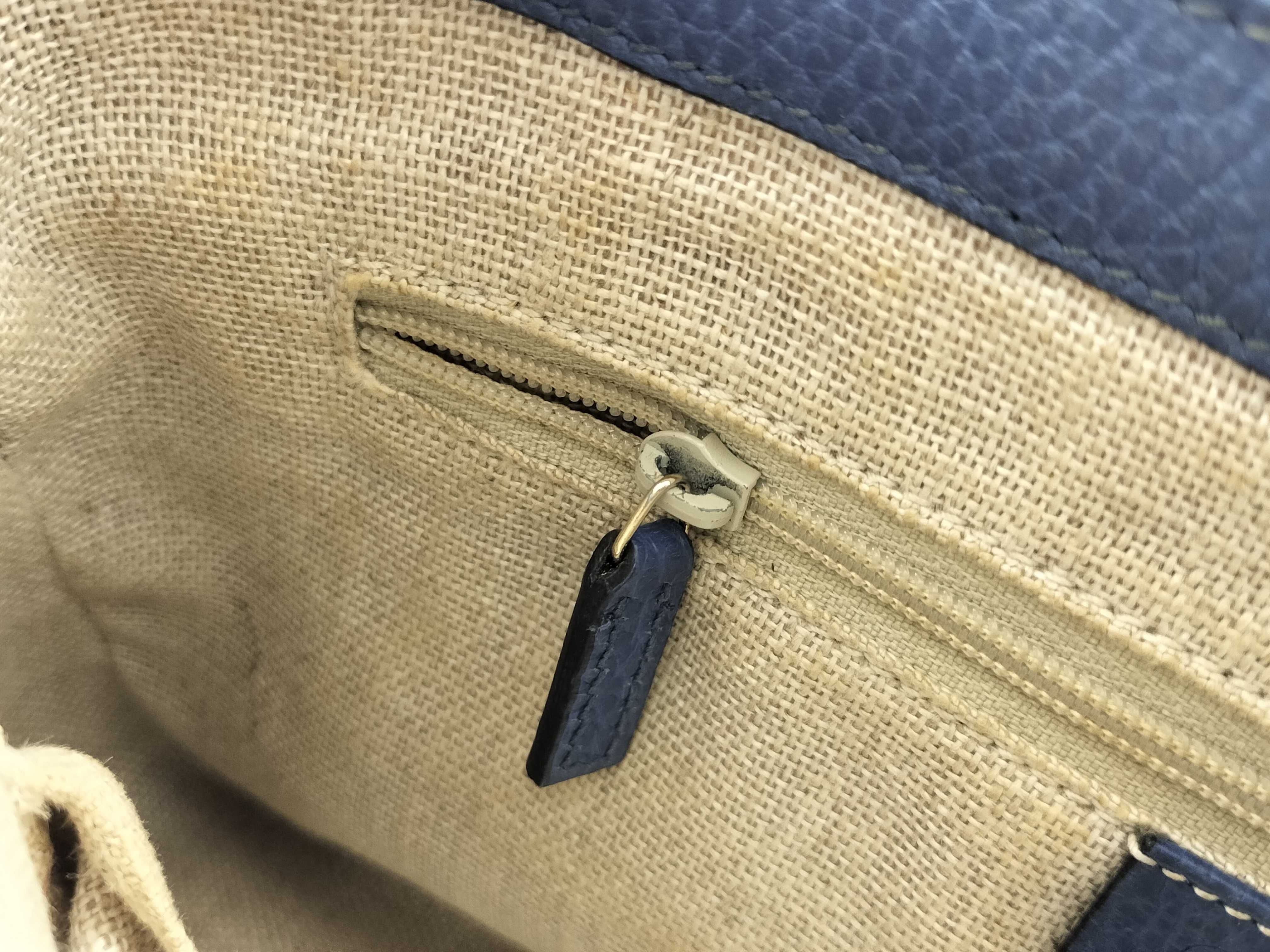 Interlocking G Leather Blue Handbag — view 13
