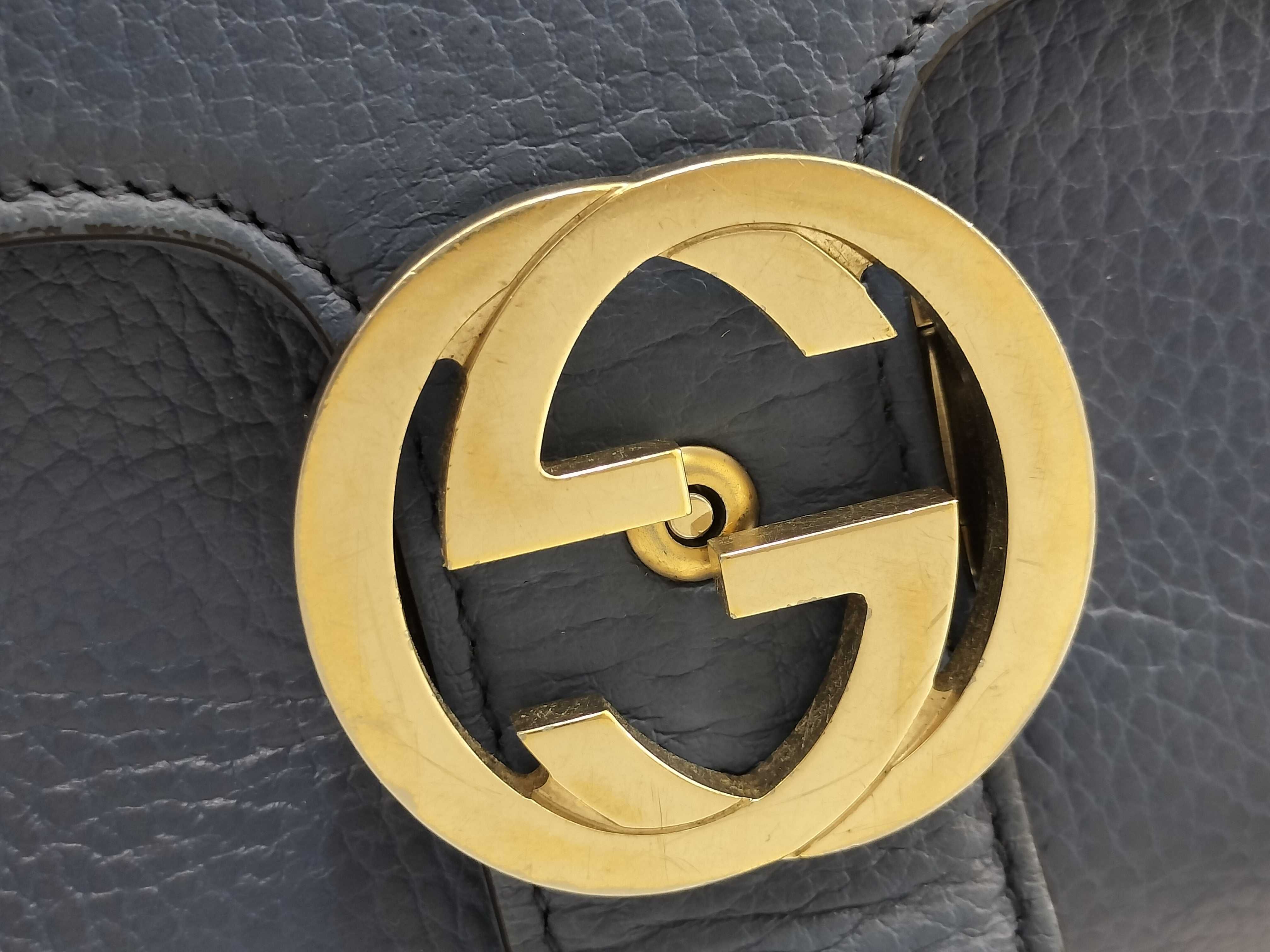 Interlocking G Leather Blue Handbag — view 9