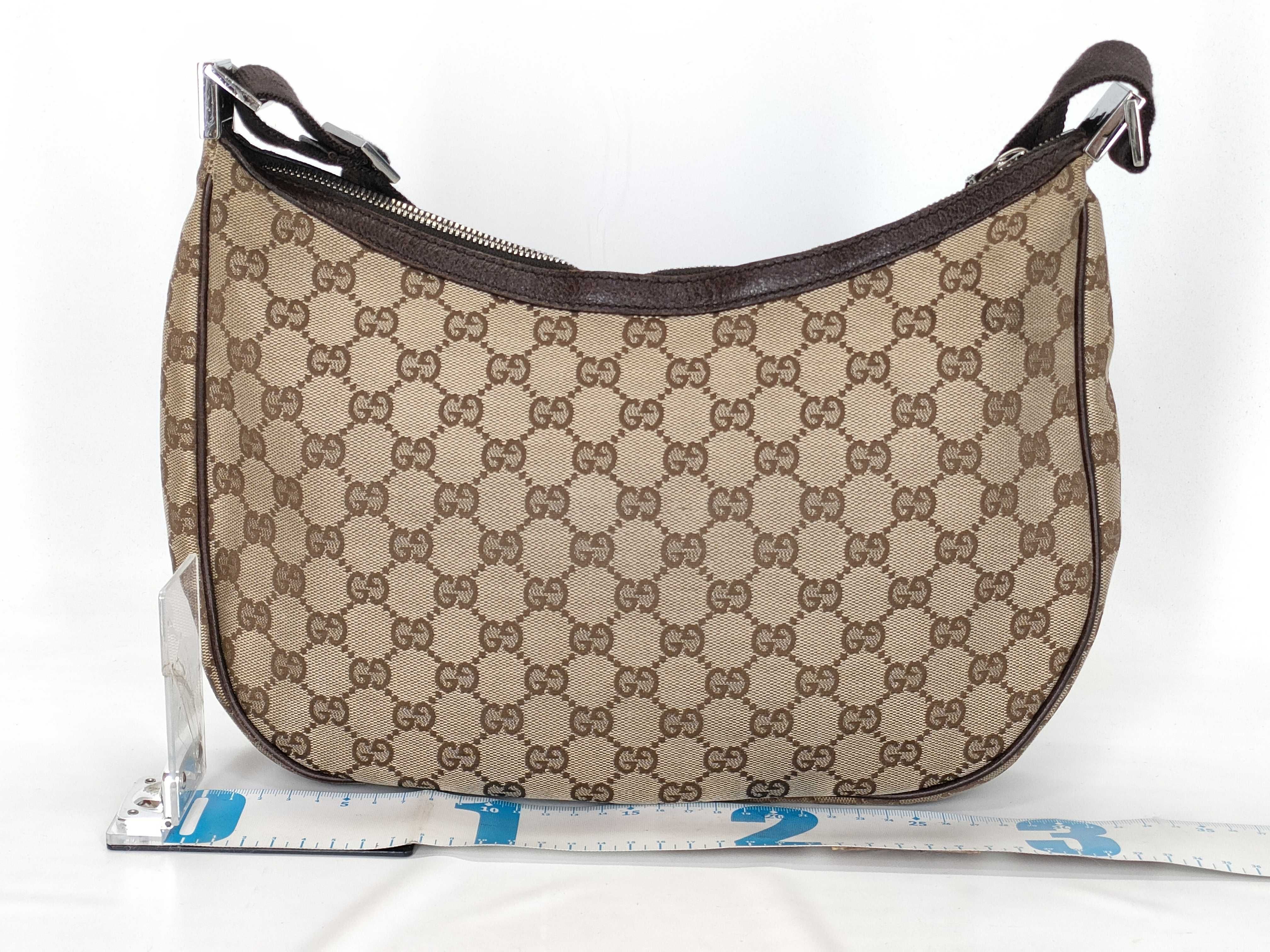 GG Canvas Shoulder Bag — view 2