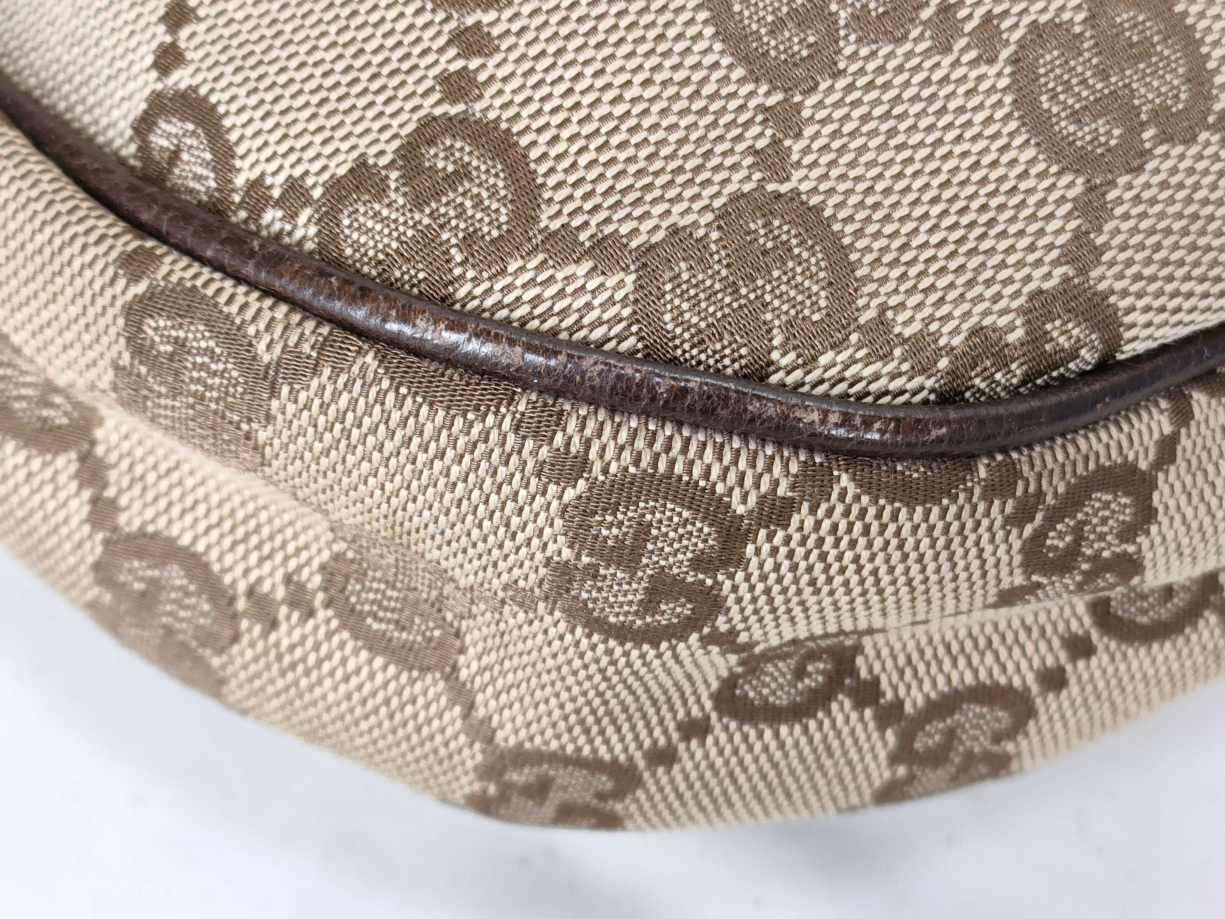 GG Canvas Shoulder Bag — view 7
