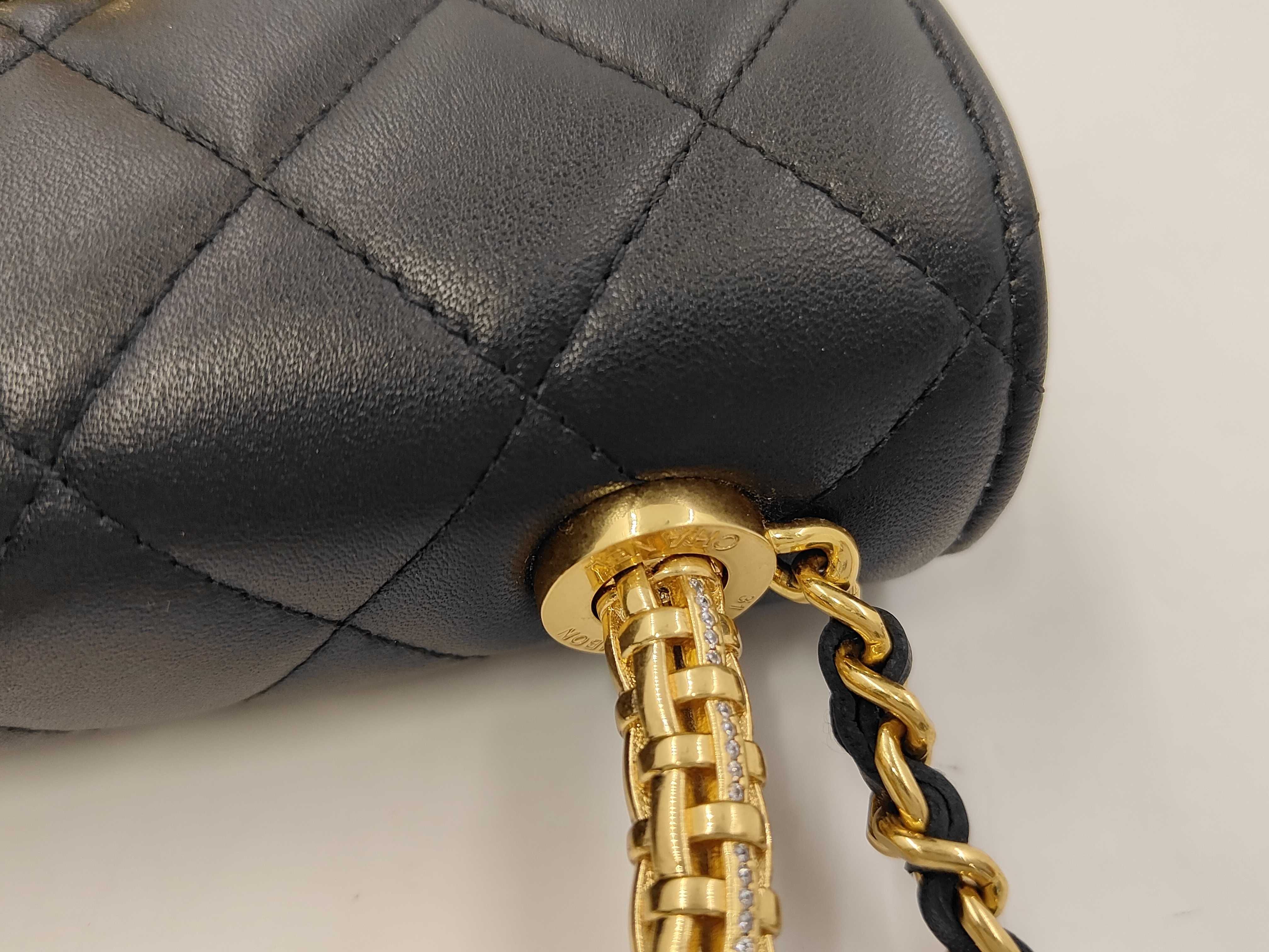 Matelassé Coco Handle Shoulder Bag — view 7