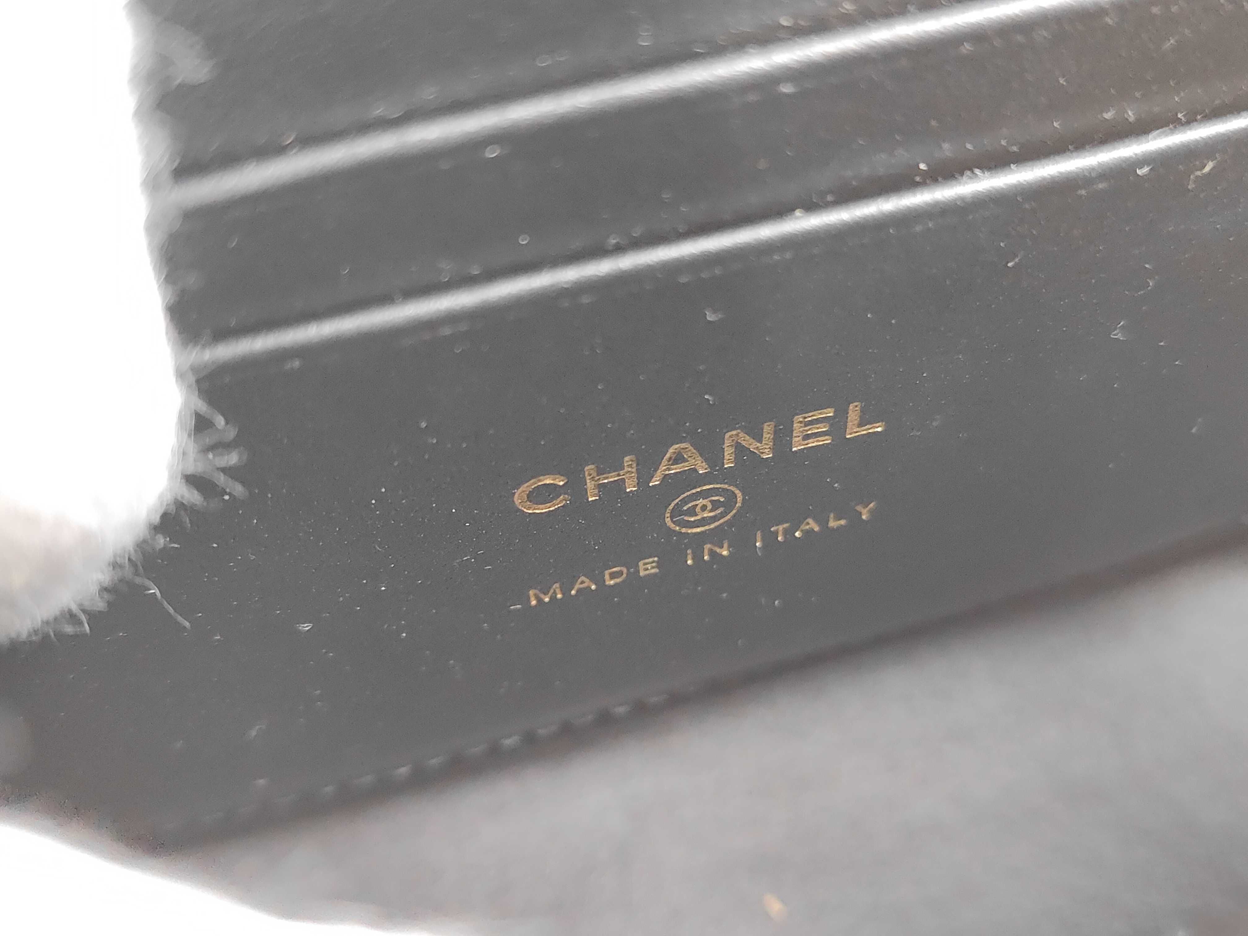 Matelassé Coco Handle Shoulder Bag — view 10