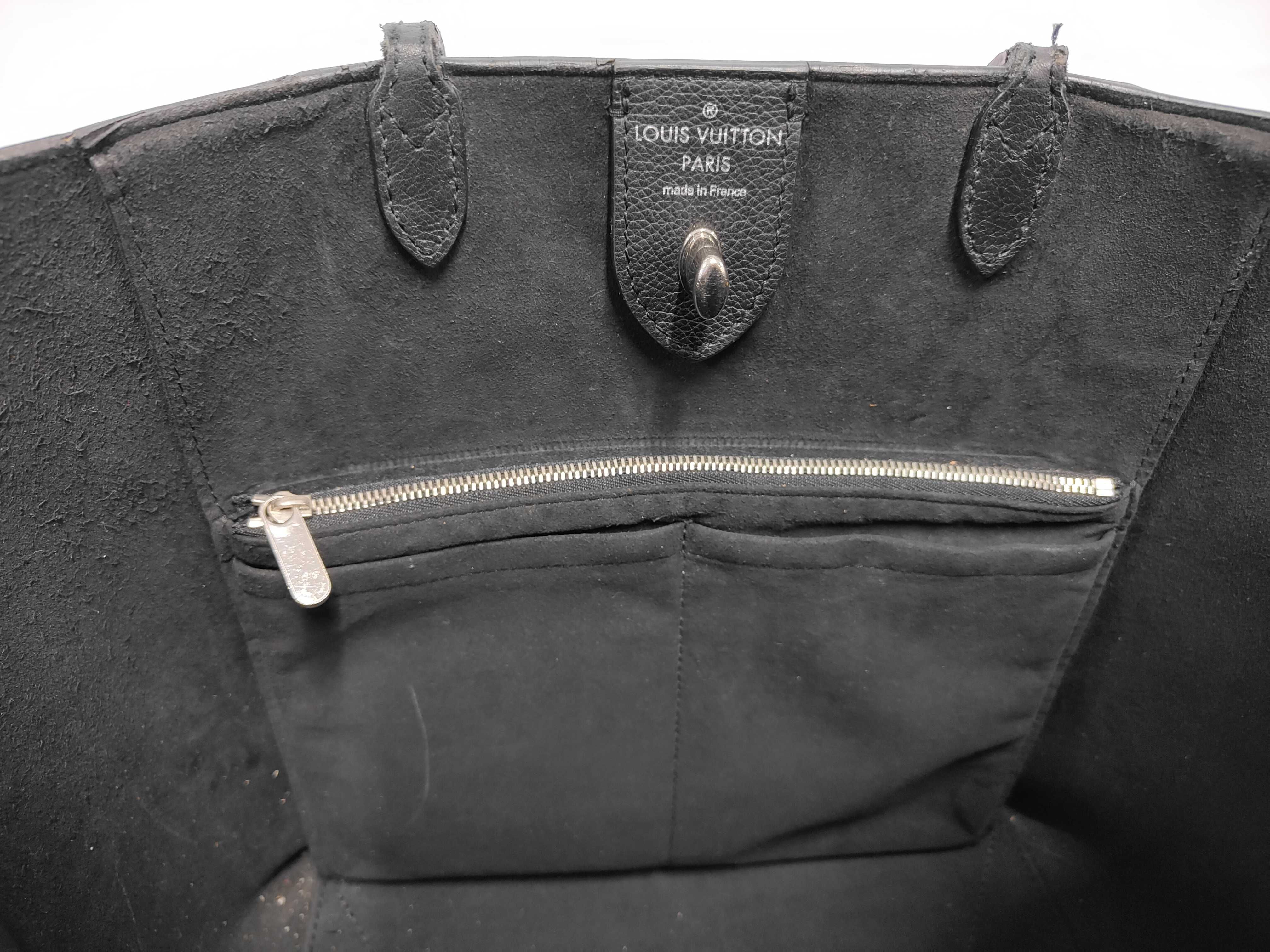 Taurillon Tote Bag Lockme Cabas Black M42291 Tote Bag — view 11