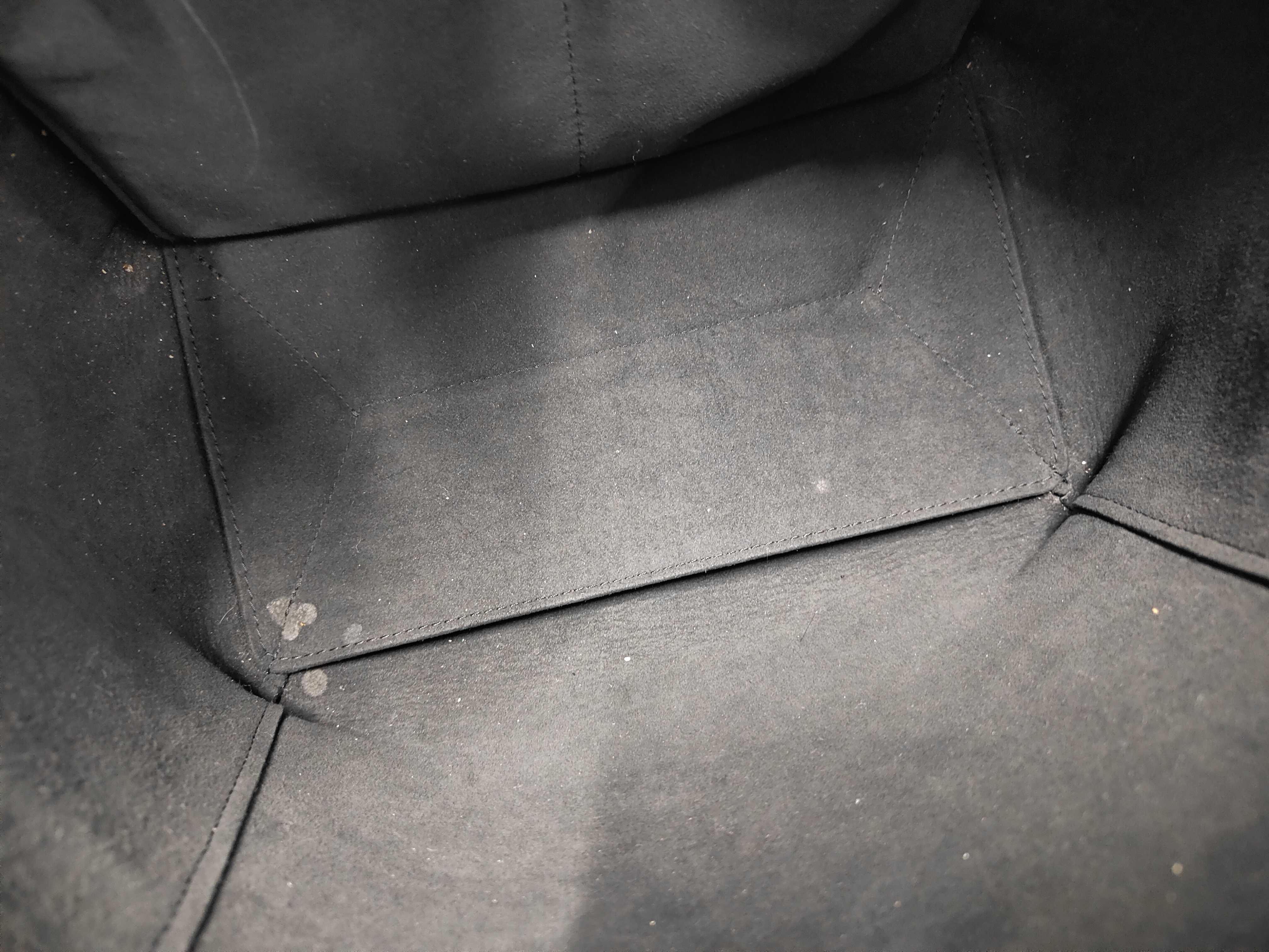 Taurillon Tote Bag Lockme Cabas Black M42291 Tote Bag — view 12