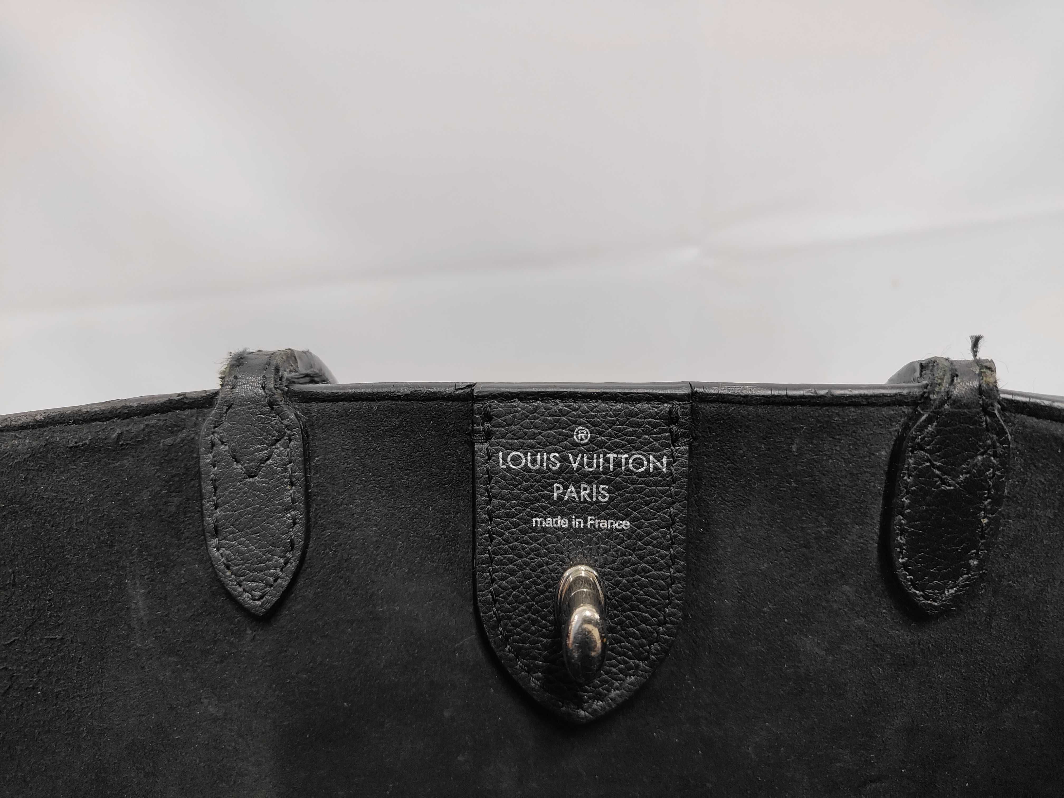 Taurillon Tote Bag Lockme Cabas Black M42291 Tote Bag — view 10