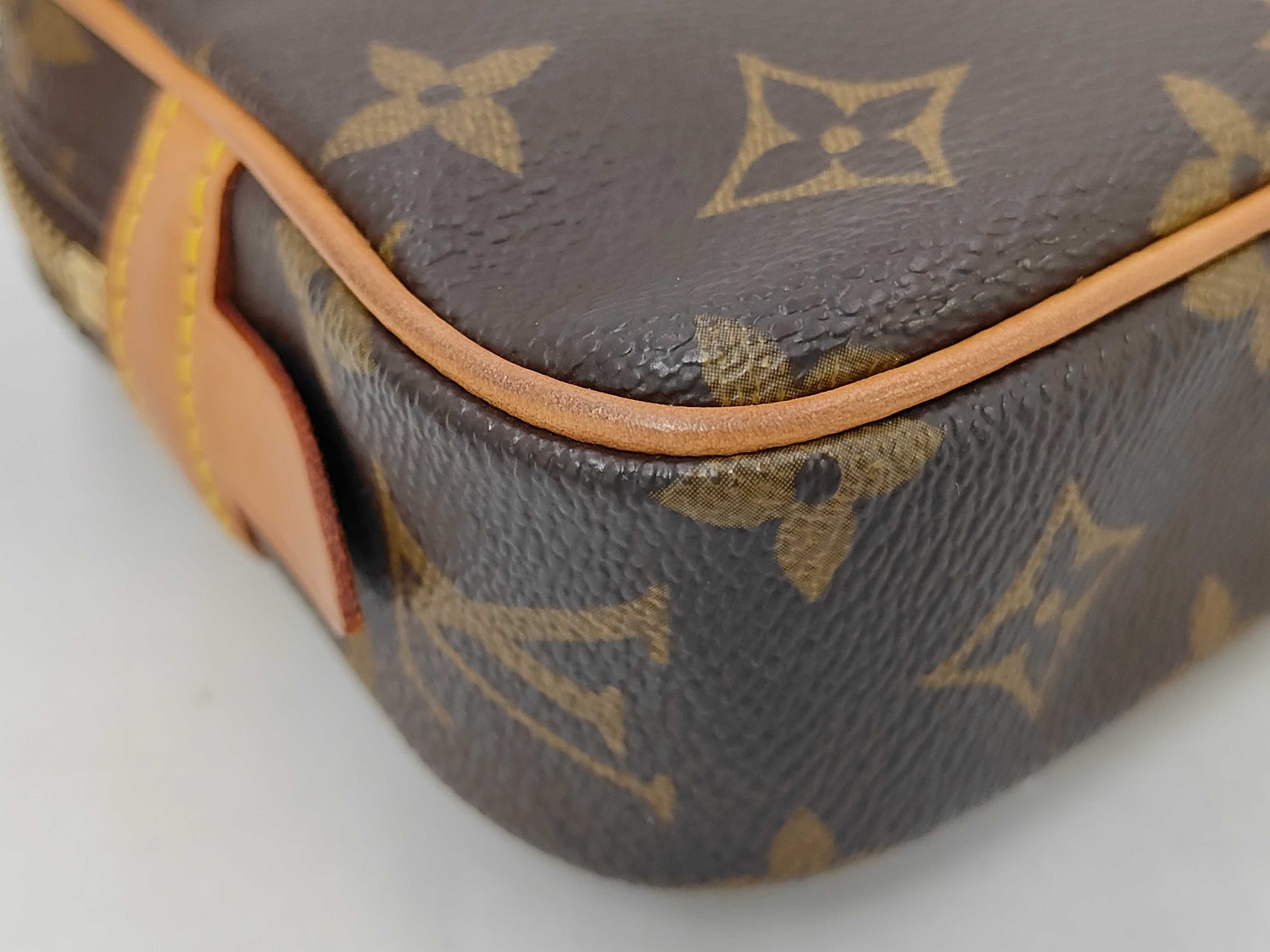 LV Shoulder Bag — view 3
